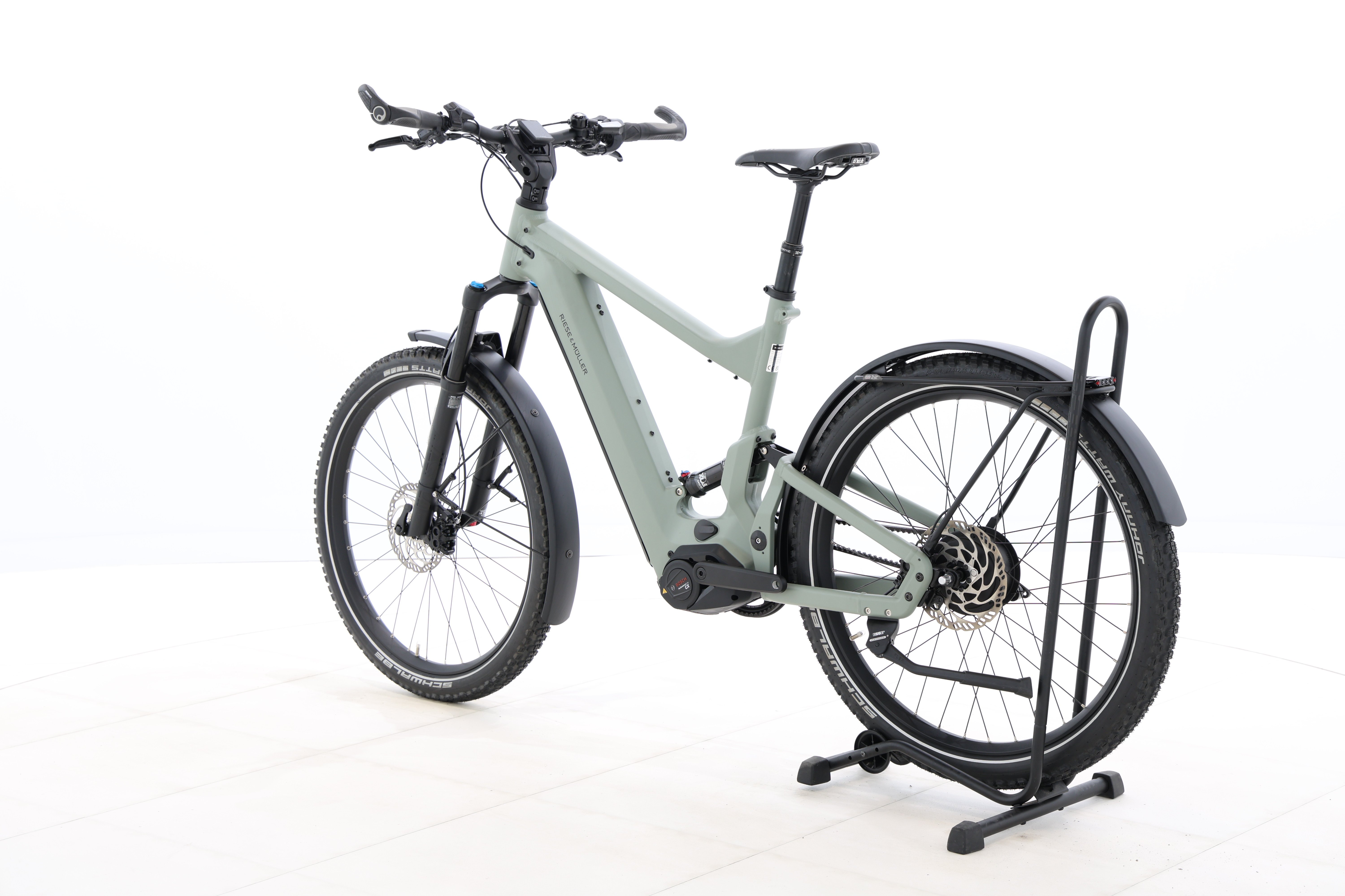 fa8b69a0-911b-4430-b550-c626da8c4880