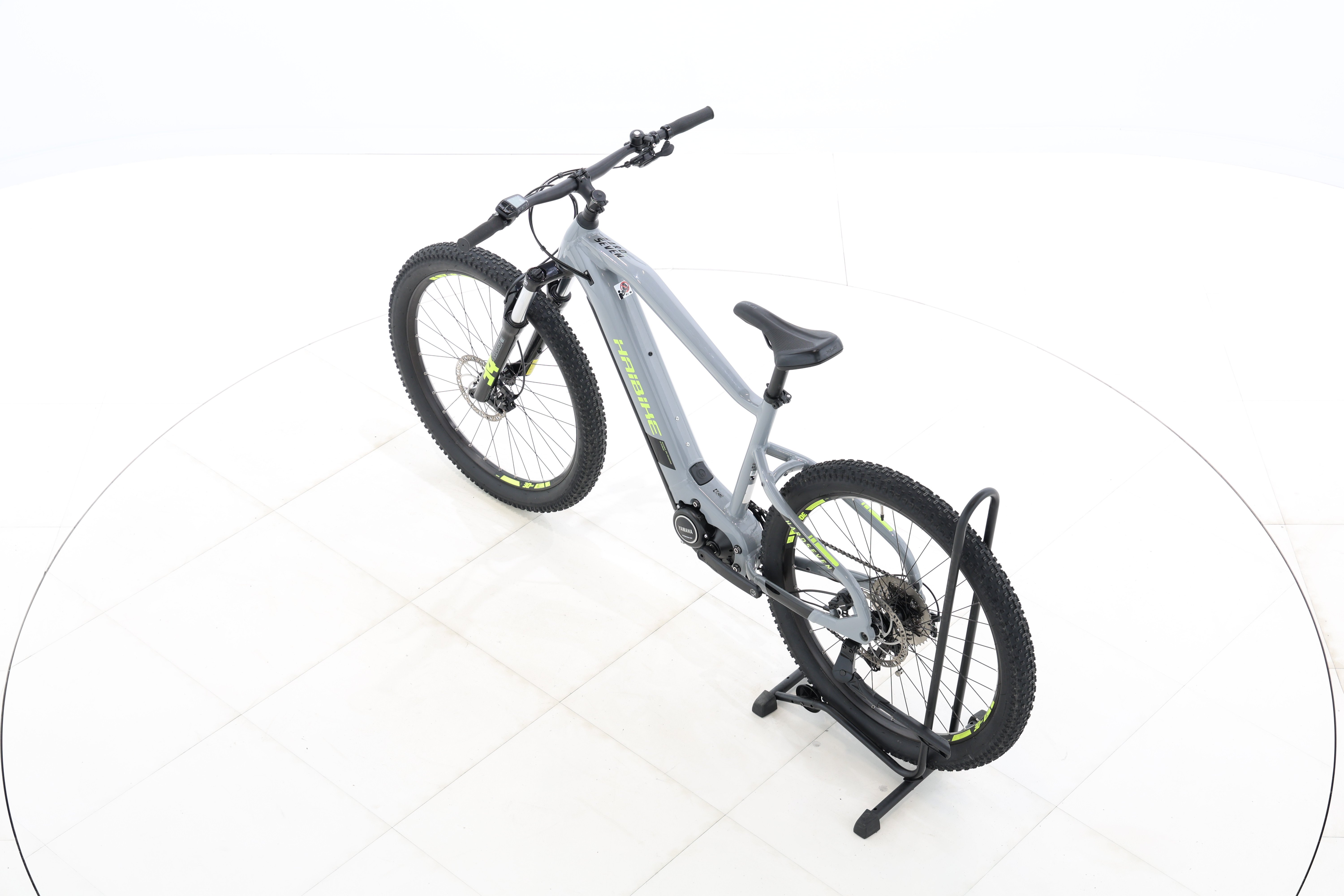 694ad9a2-97b4-4e3a-ba6d-f367c7dd490a