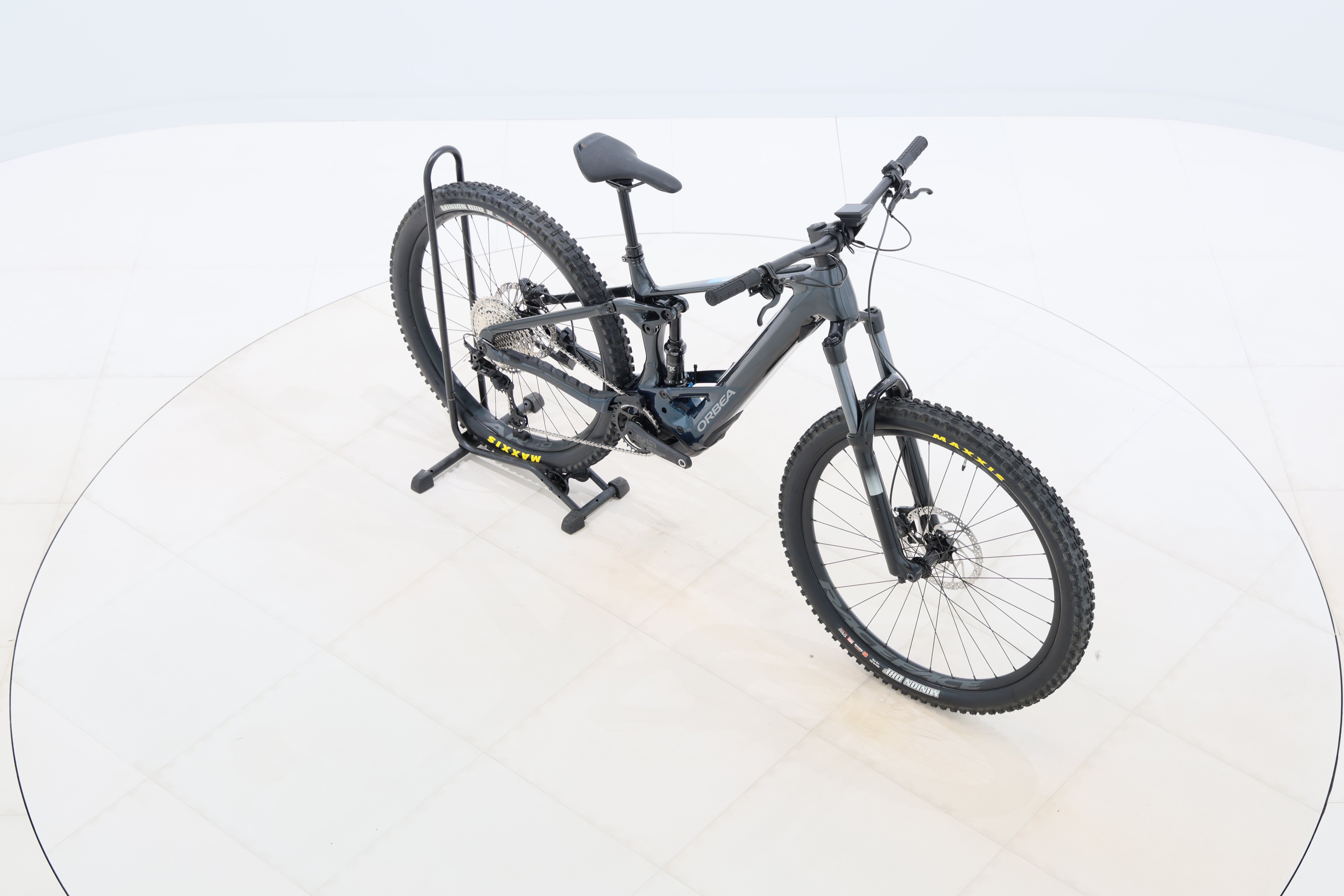 c9378459-a771-4f32-a150-ad0b7179f260