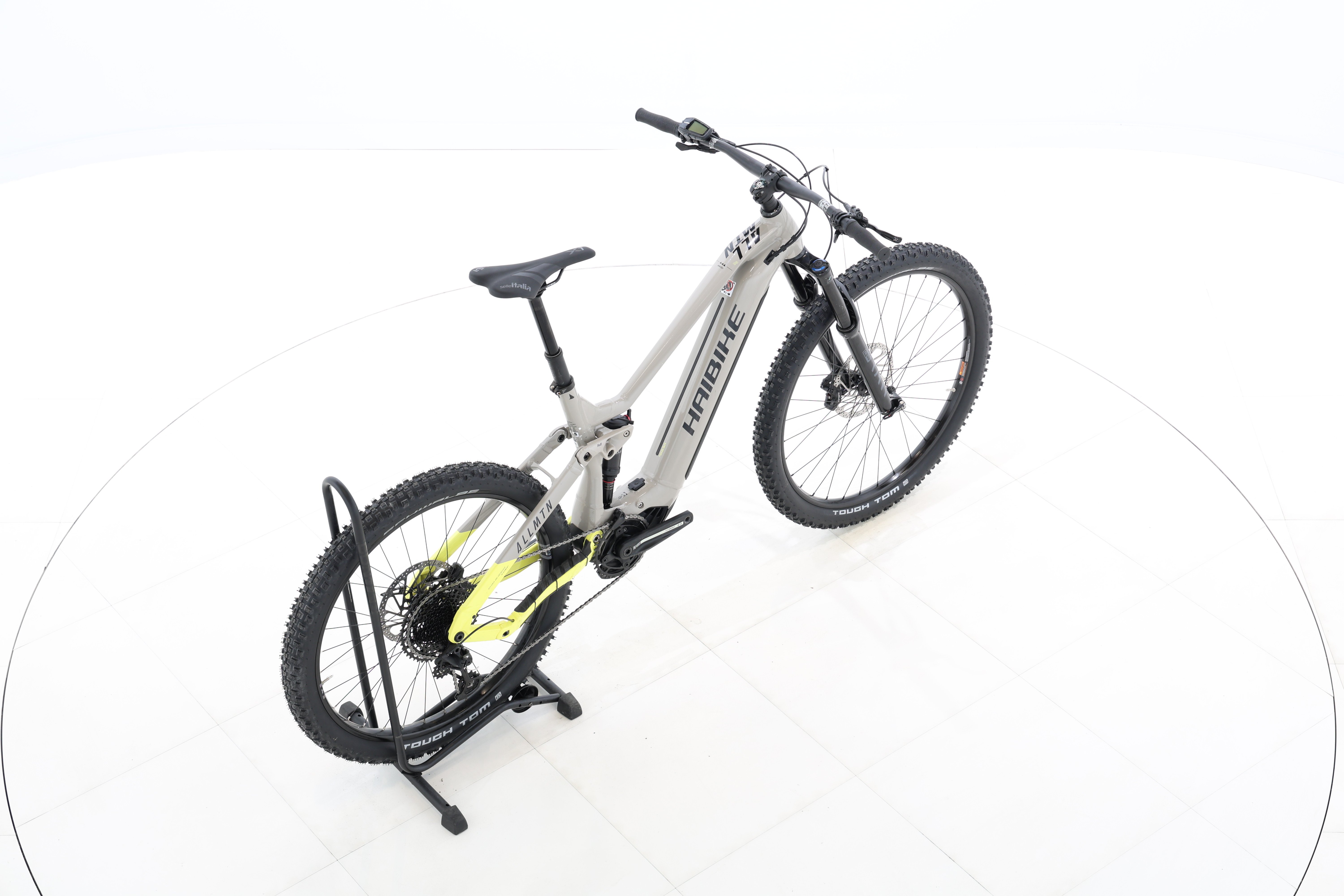 405b13b2-0b3e-4c30-bbb2-d4976af51b3d