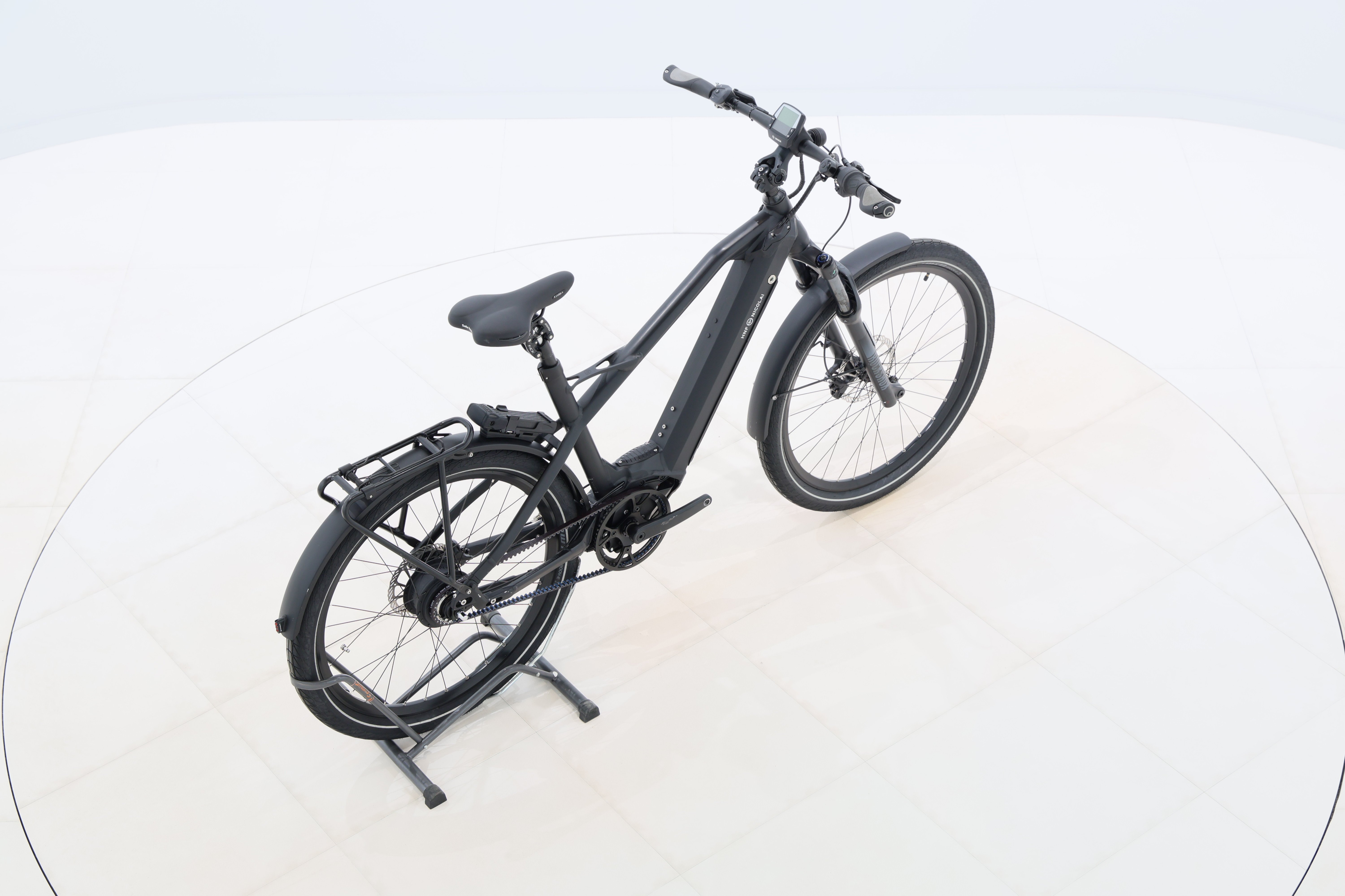 b65efabc-98cd-46b8-8a36-2b63b28b93ed