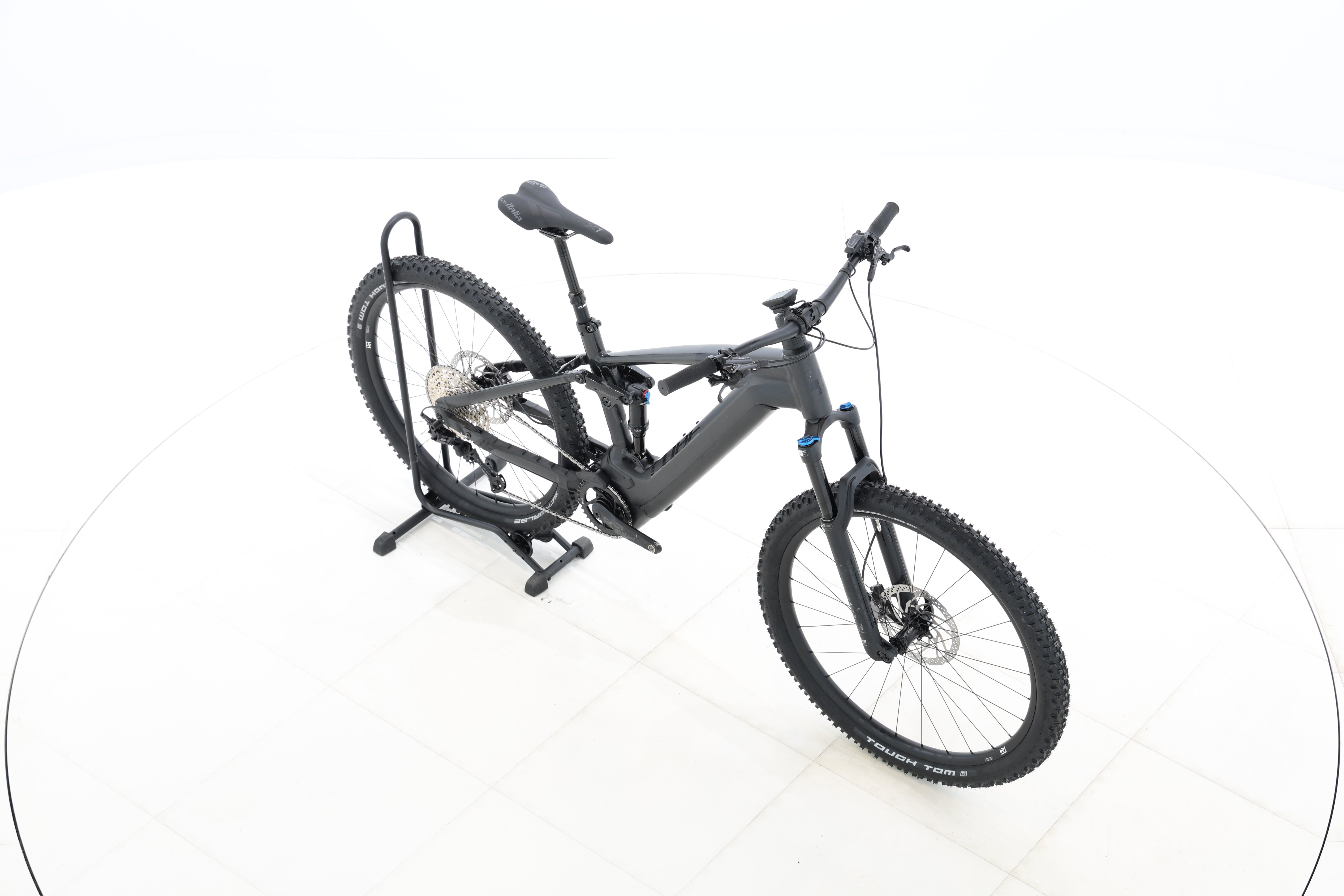 3dfa45d8-3aac-4000-a4d9-1c555a6b7a8c