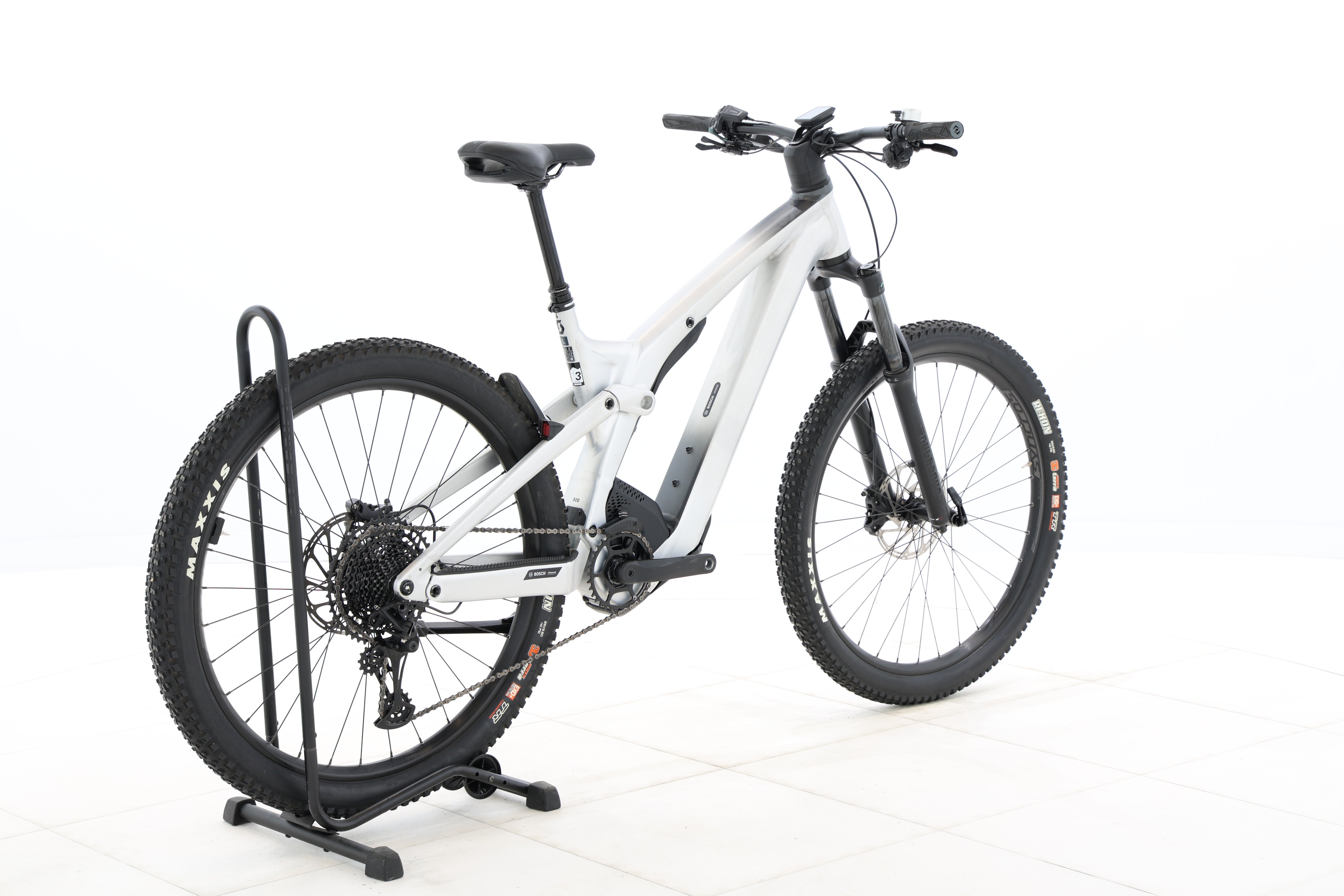 98dd48cc-1340-4380-9a47-999542ff2548