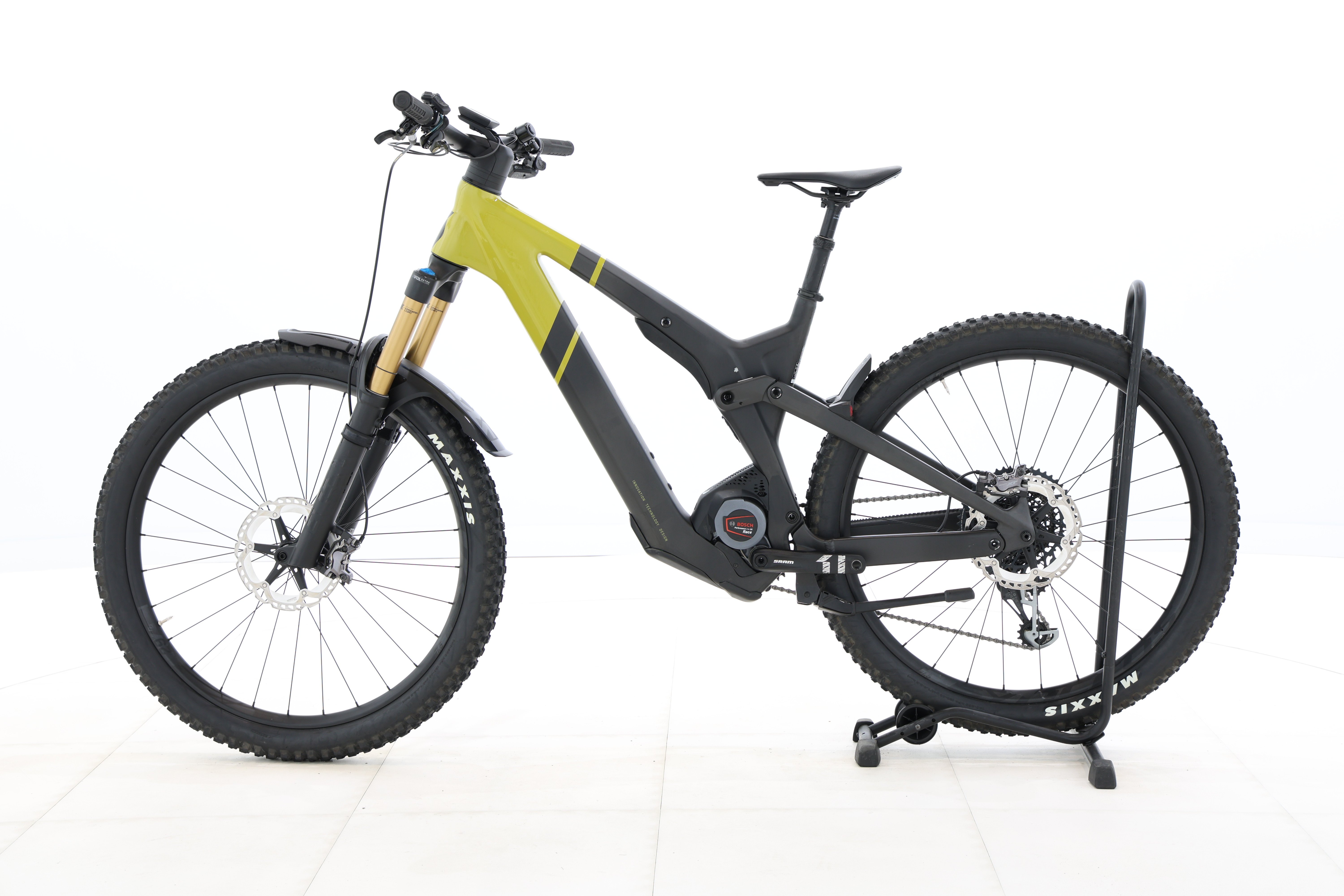 79fc3aa1-32e8-40e1-aa76-b3241f2a34de