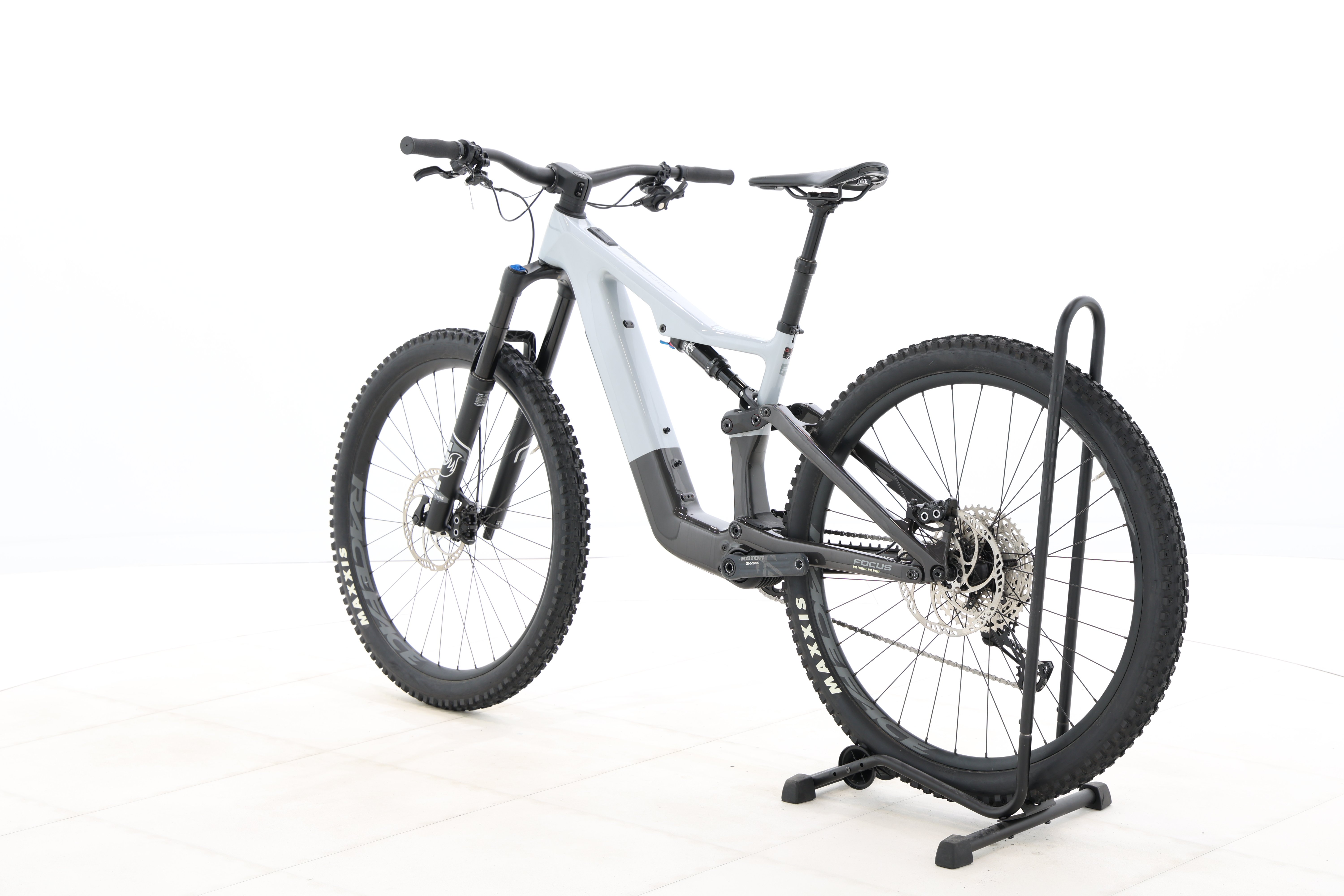 062b96f4-415d-4ac9-8267-d94c8a4a9ae3