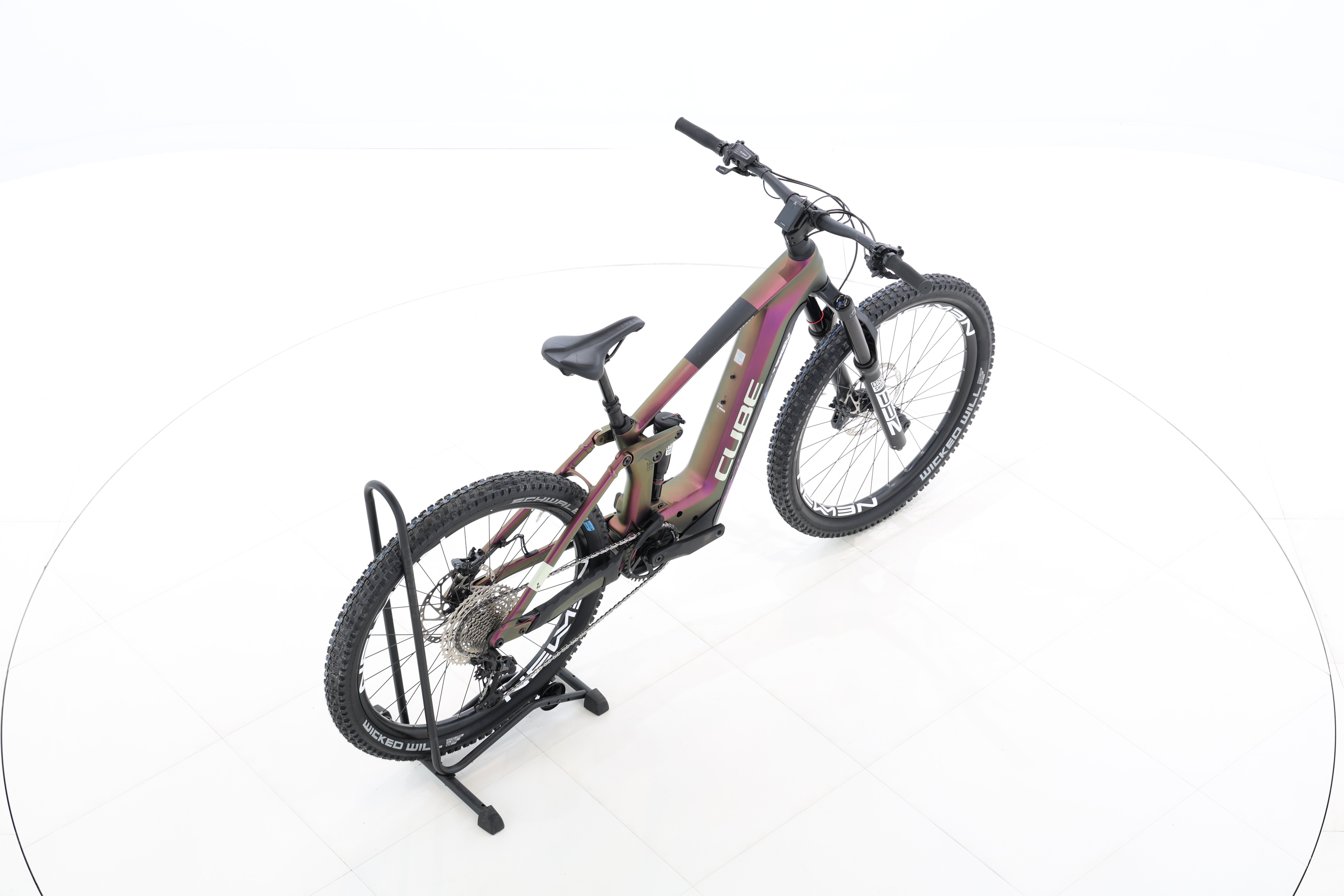 0bae9e22-c7b7-4912-a651-af1e6e5bc3c5