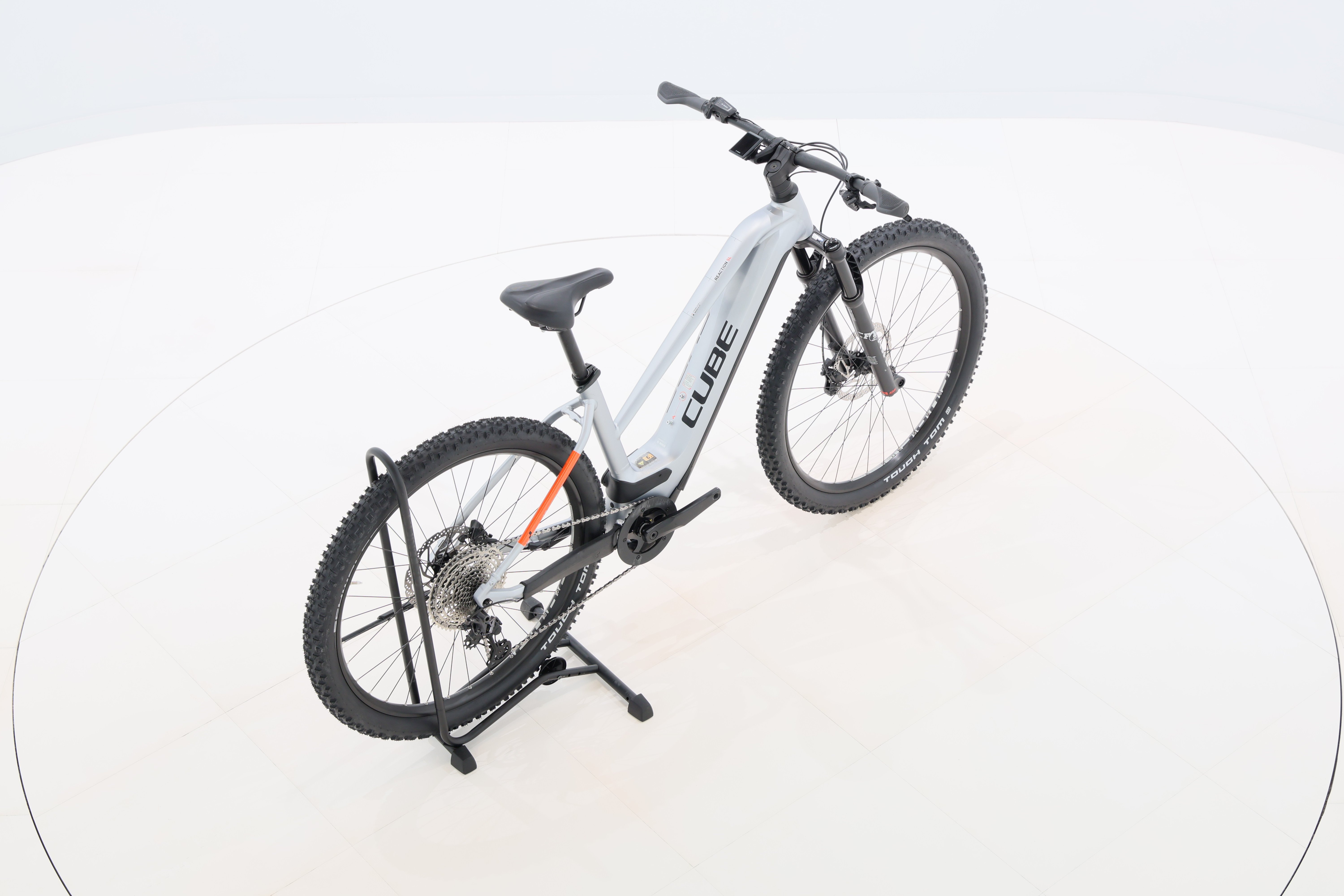 f6806bcb-6369-4eda-a579-ed241dbc2d7b