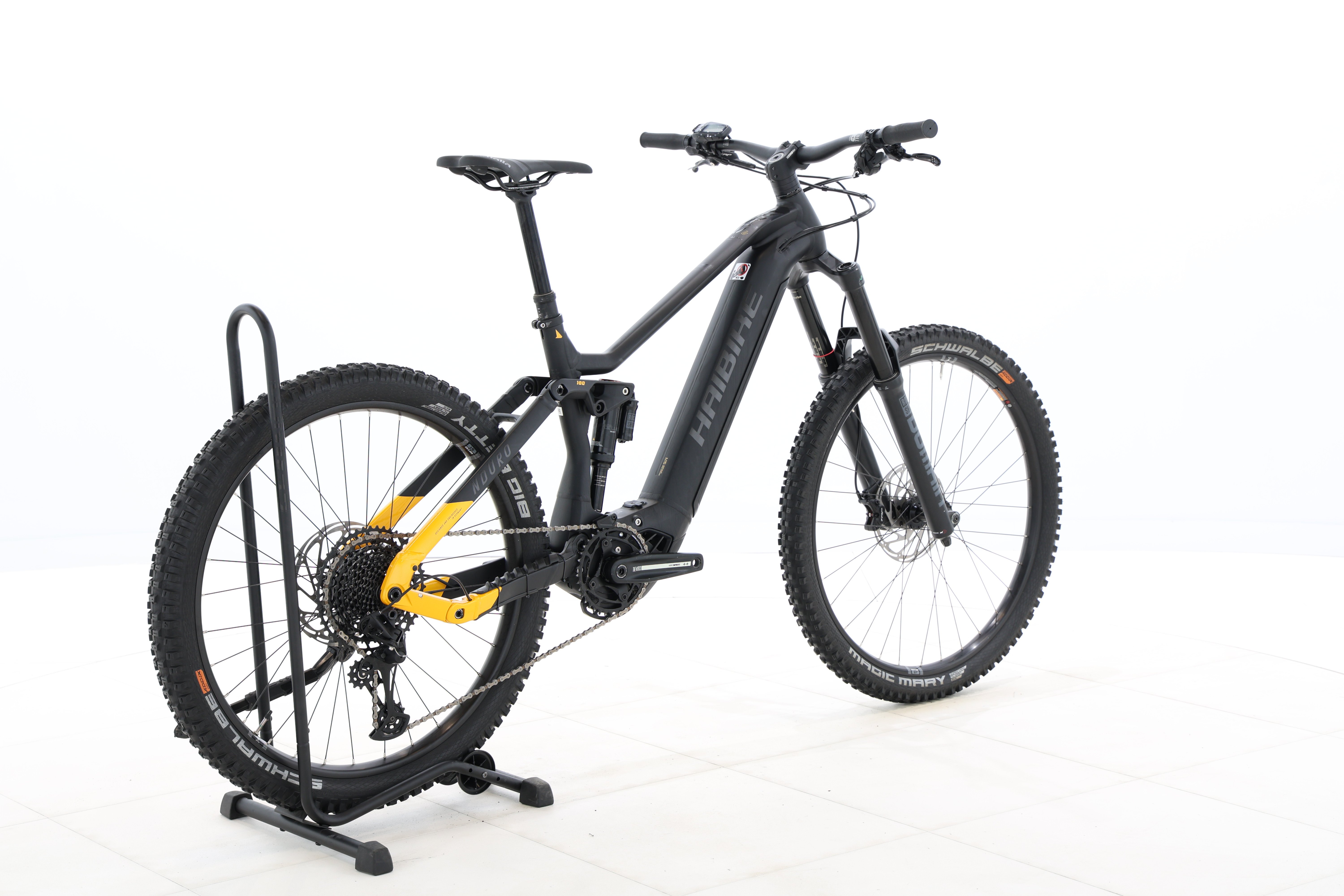 28ca3253-f49c-40c0-b93d-28f7291cf3b7