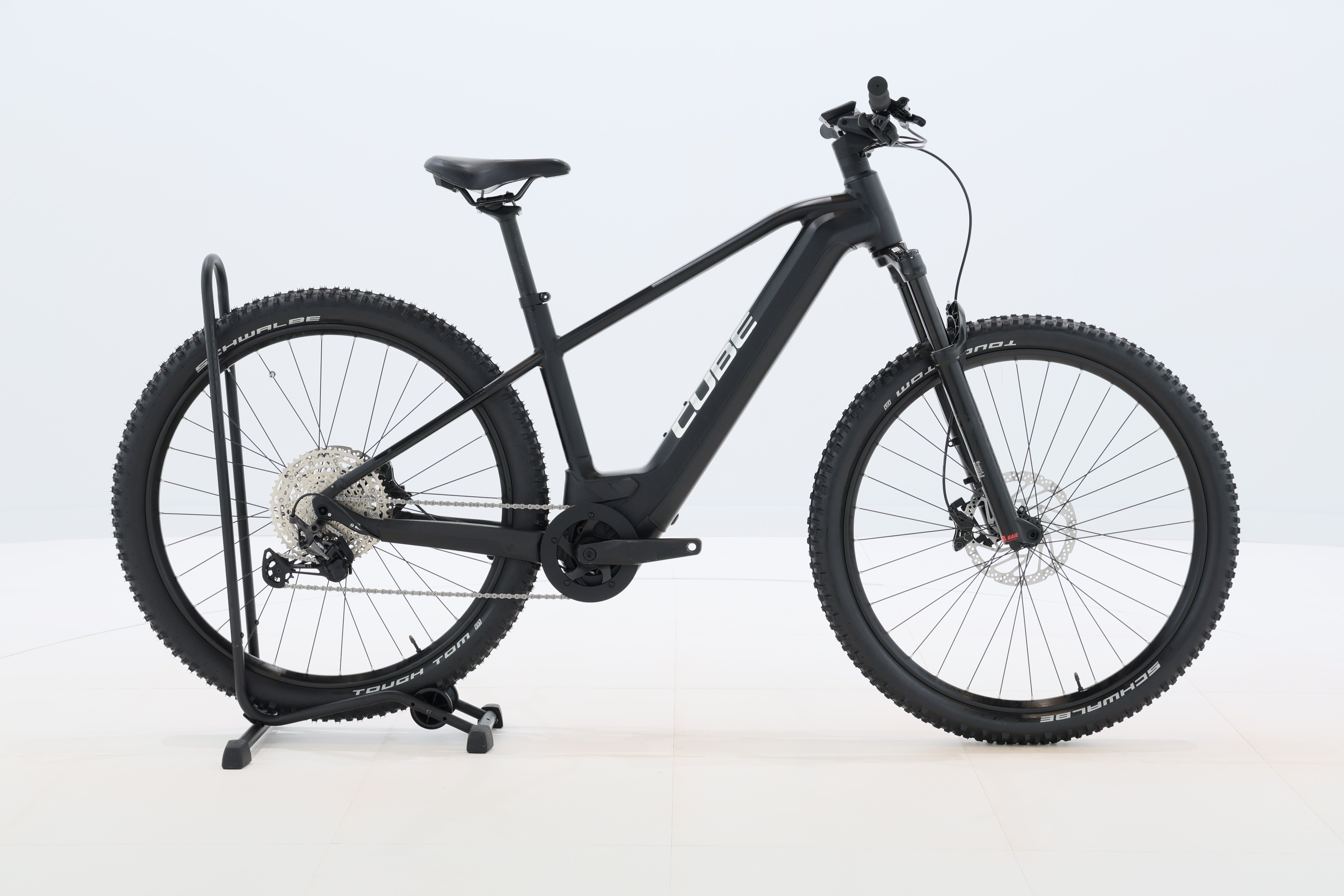 800b6cc1-67a5-46e9-b4fd-b52514985328