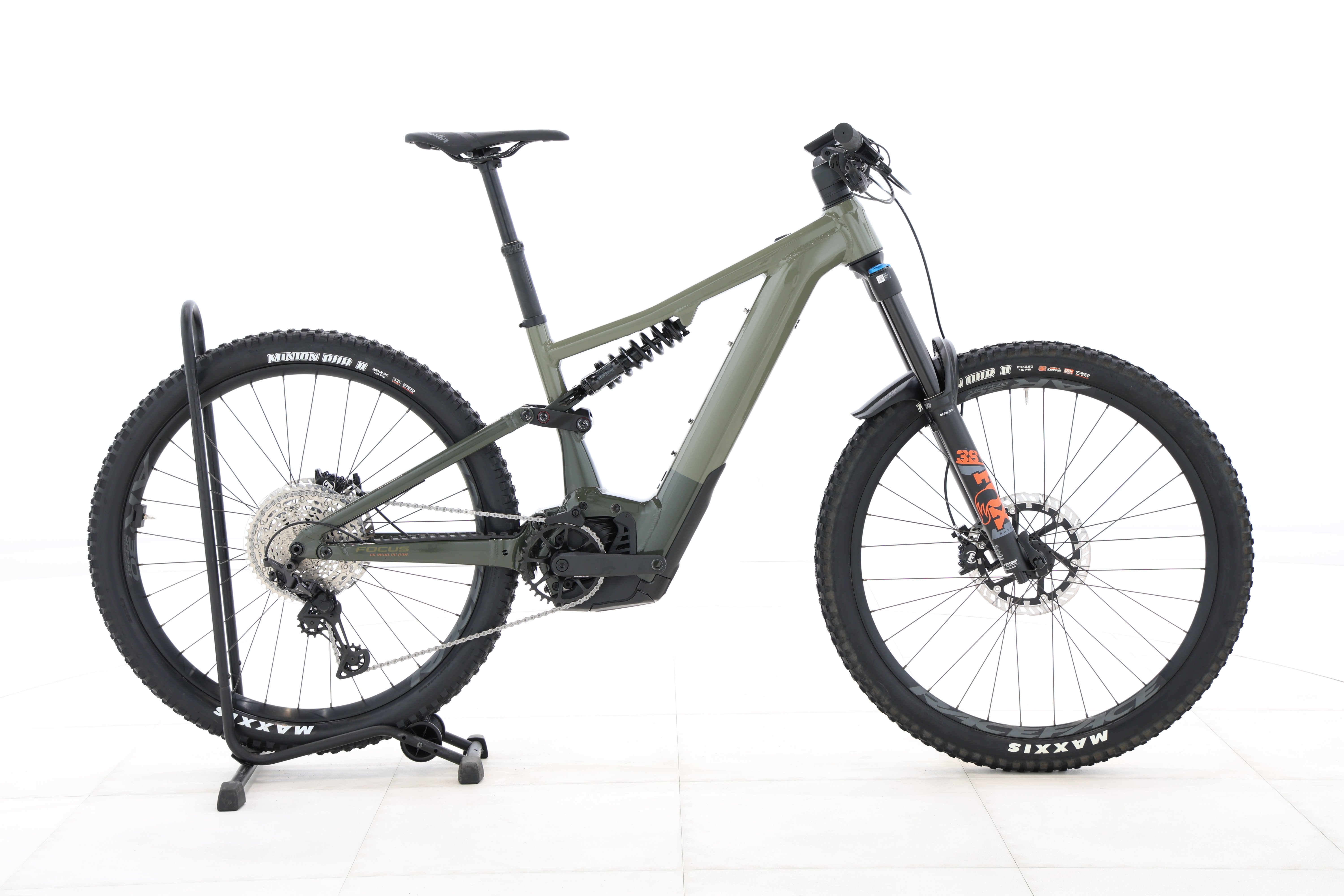 c4c82280-b2f2-4370-af45-01c448f7be8a