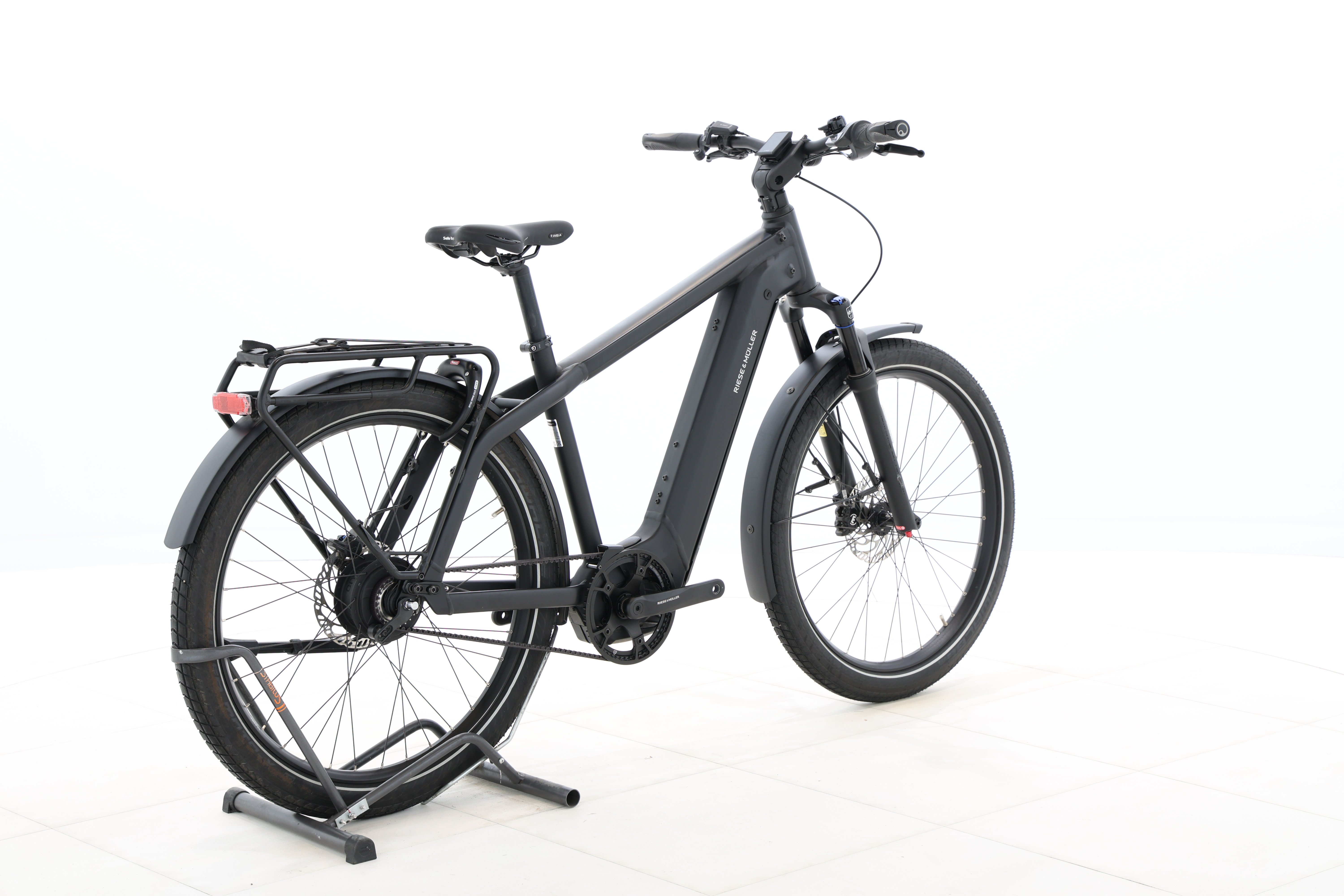 a7f5ad3e-72ee-419b-bbda-2740f0bd7b9a