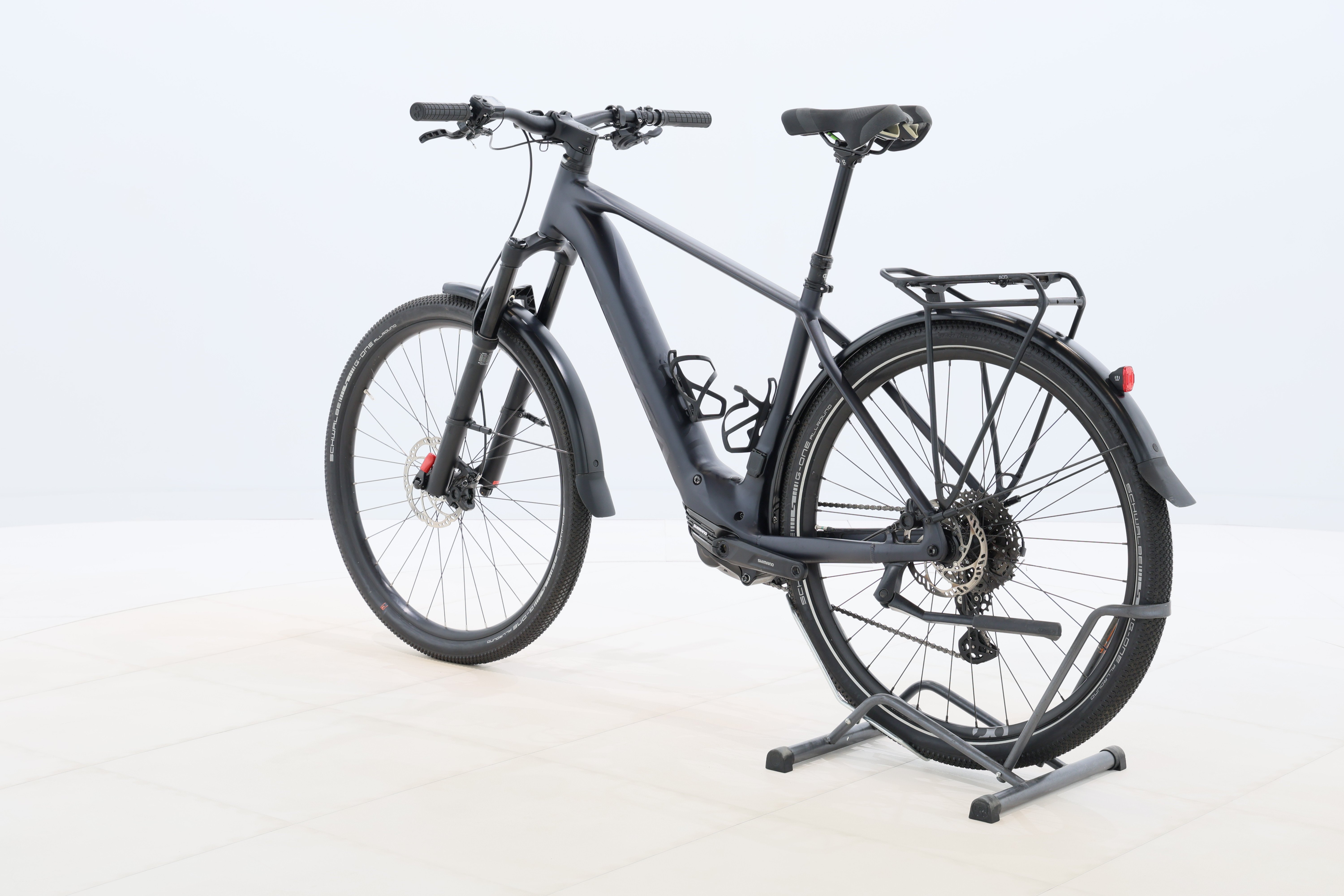 00c428cb-8105-4fc2-ba66-95e3e9335935