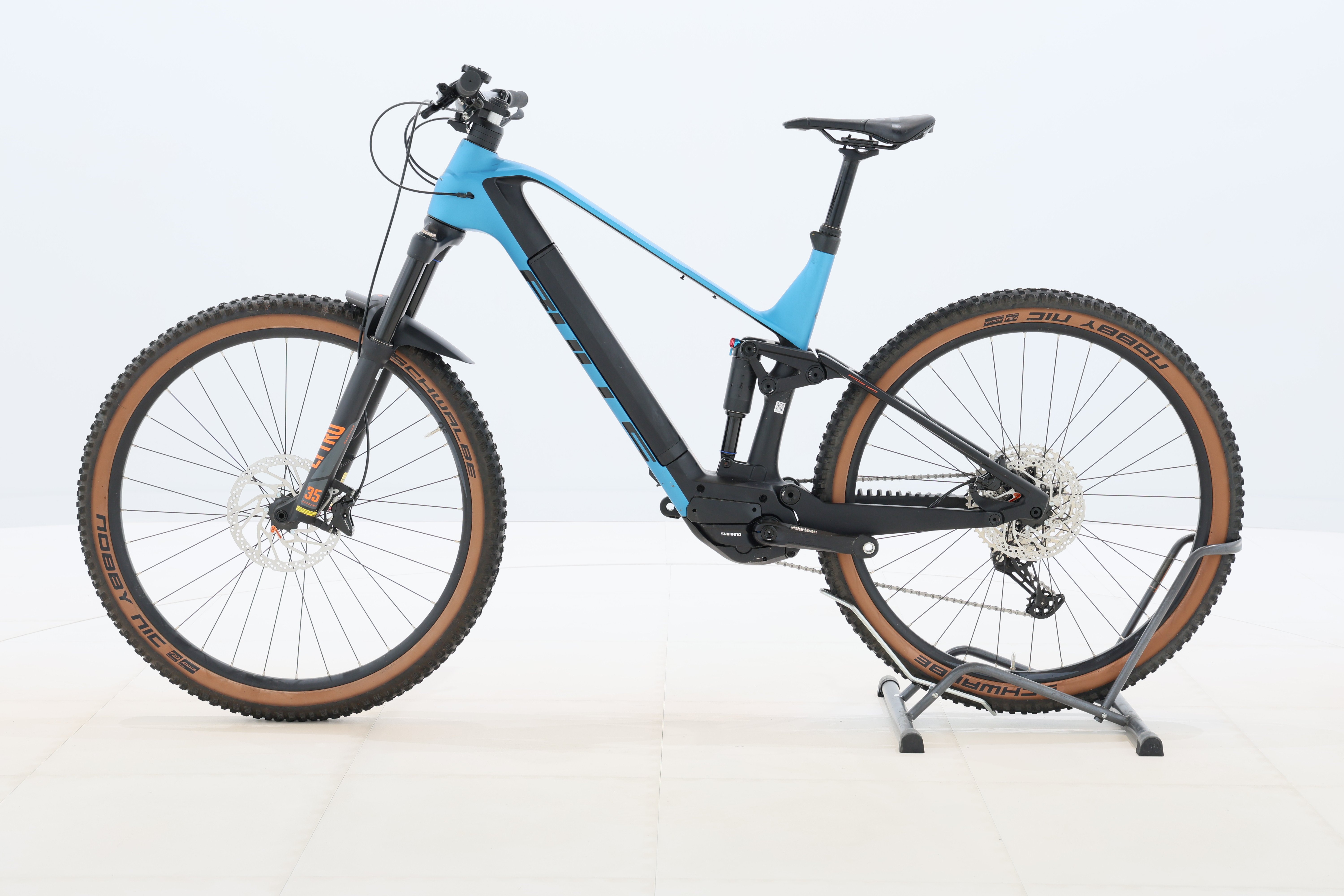 d6504372-2671-41ab-96f0-8b7d5d911bf8