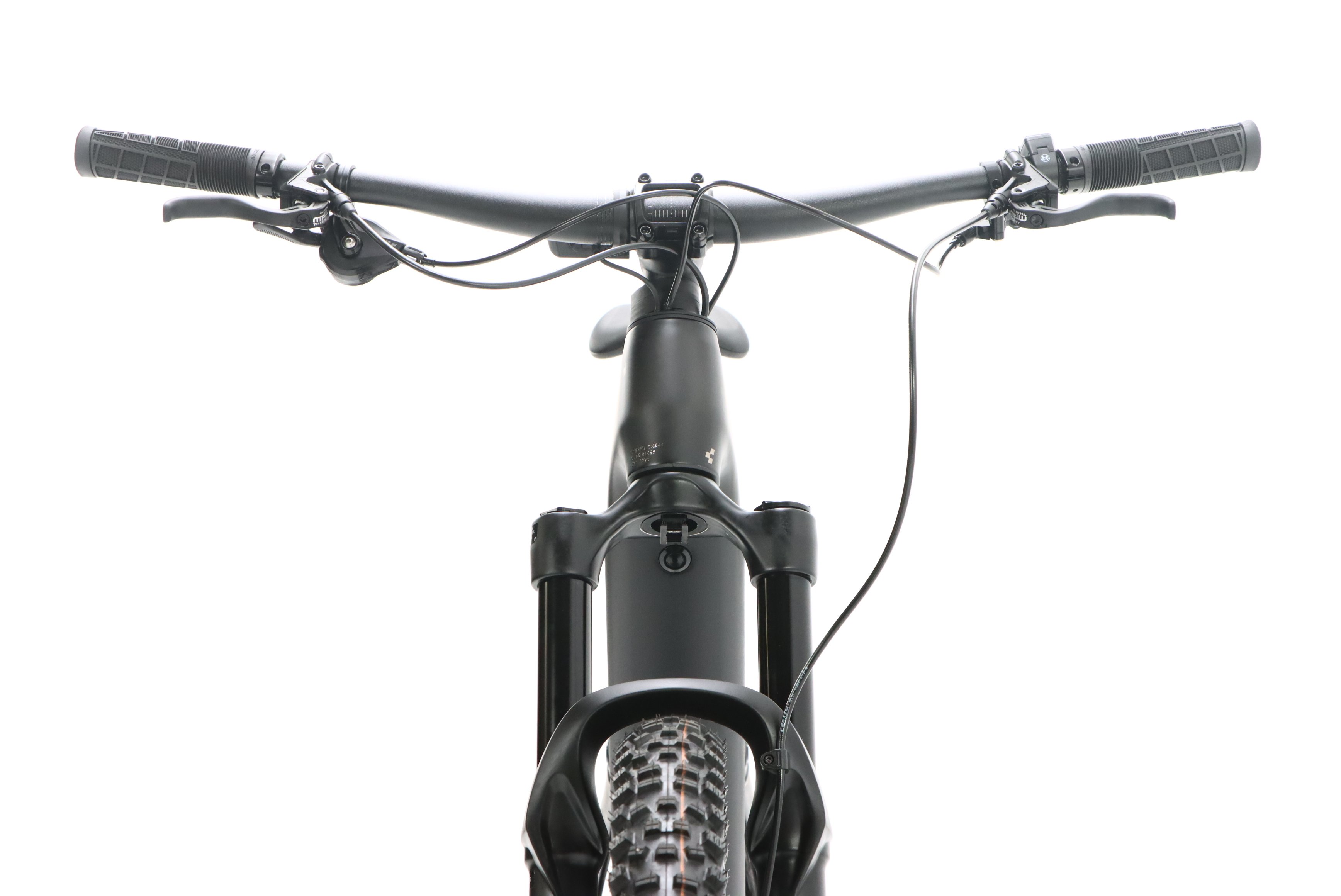 2b800952-fcdd-41c8-8af0-f7d6295a37cf