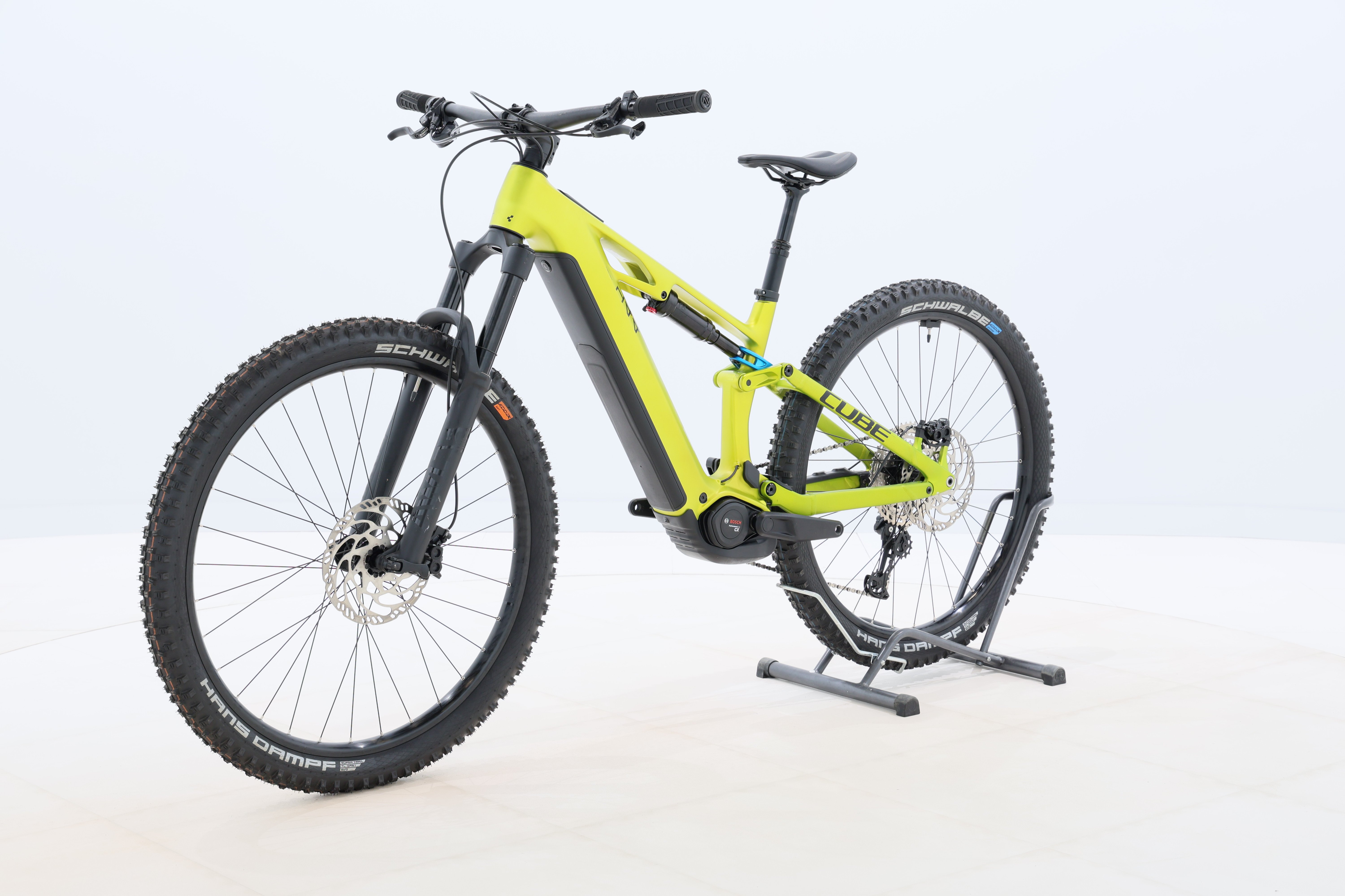 aeb23656-6f4a-464f-85f6-612846ace7dc