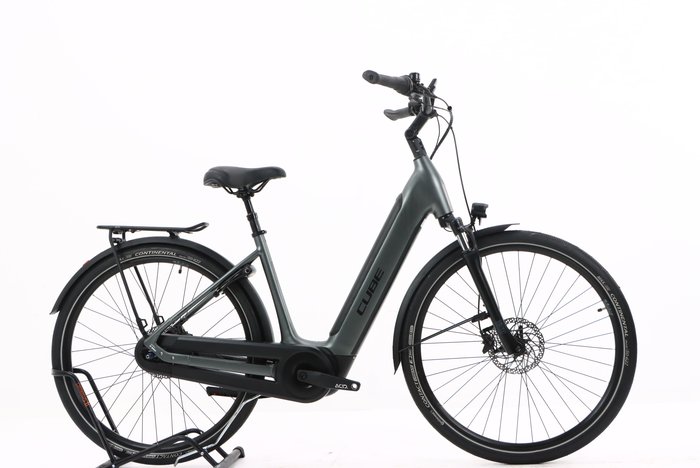 Cube SUPREME HYBRID PRO 625 2023