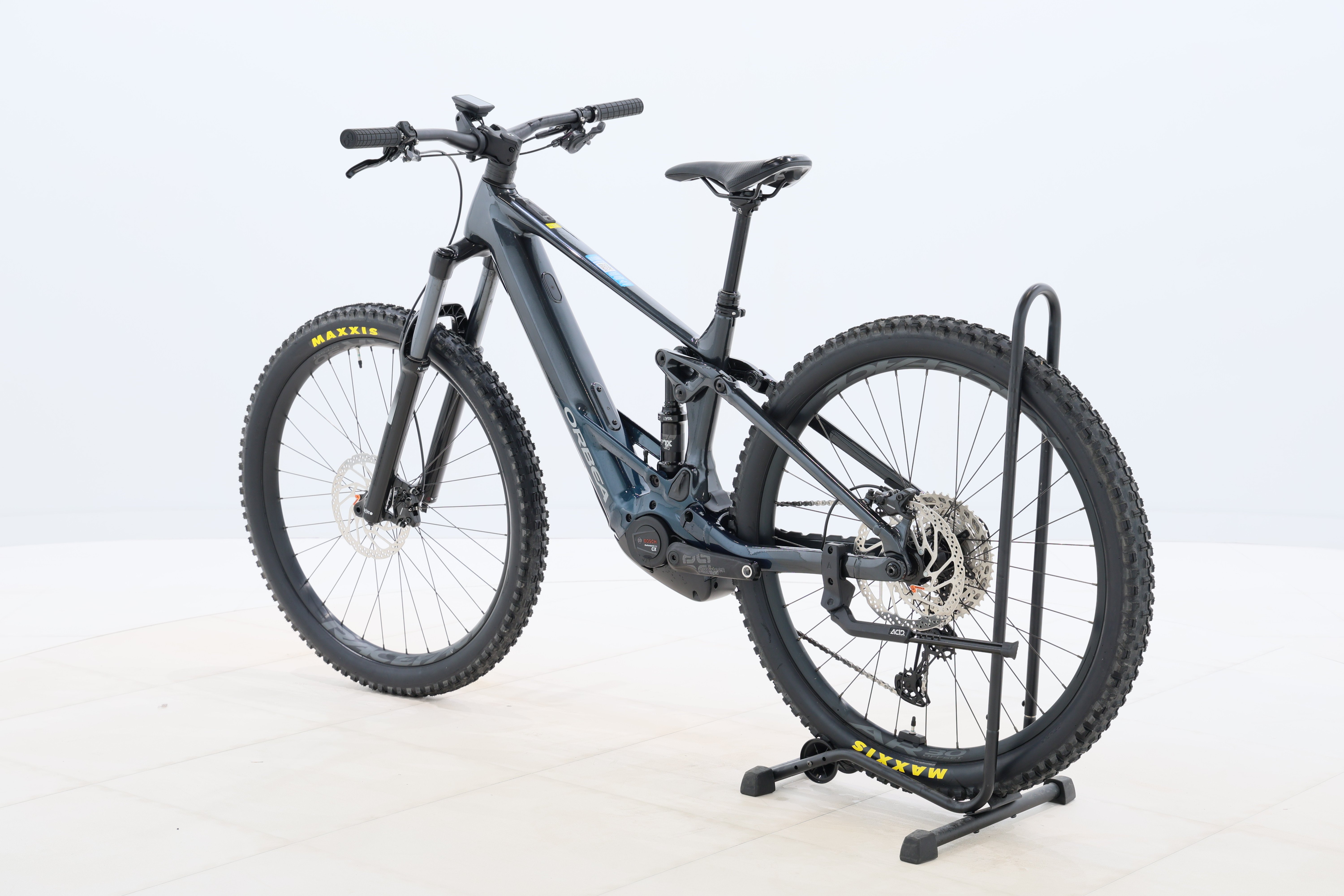 c9378459-a771-4f32-a150-ad0b7179f260