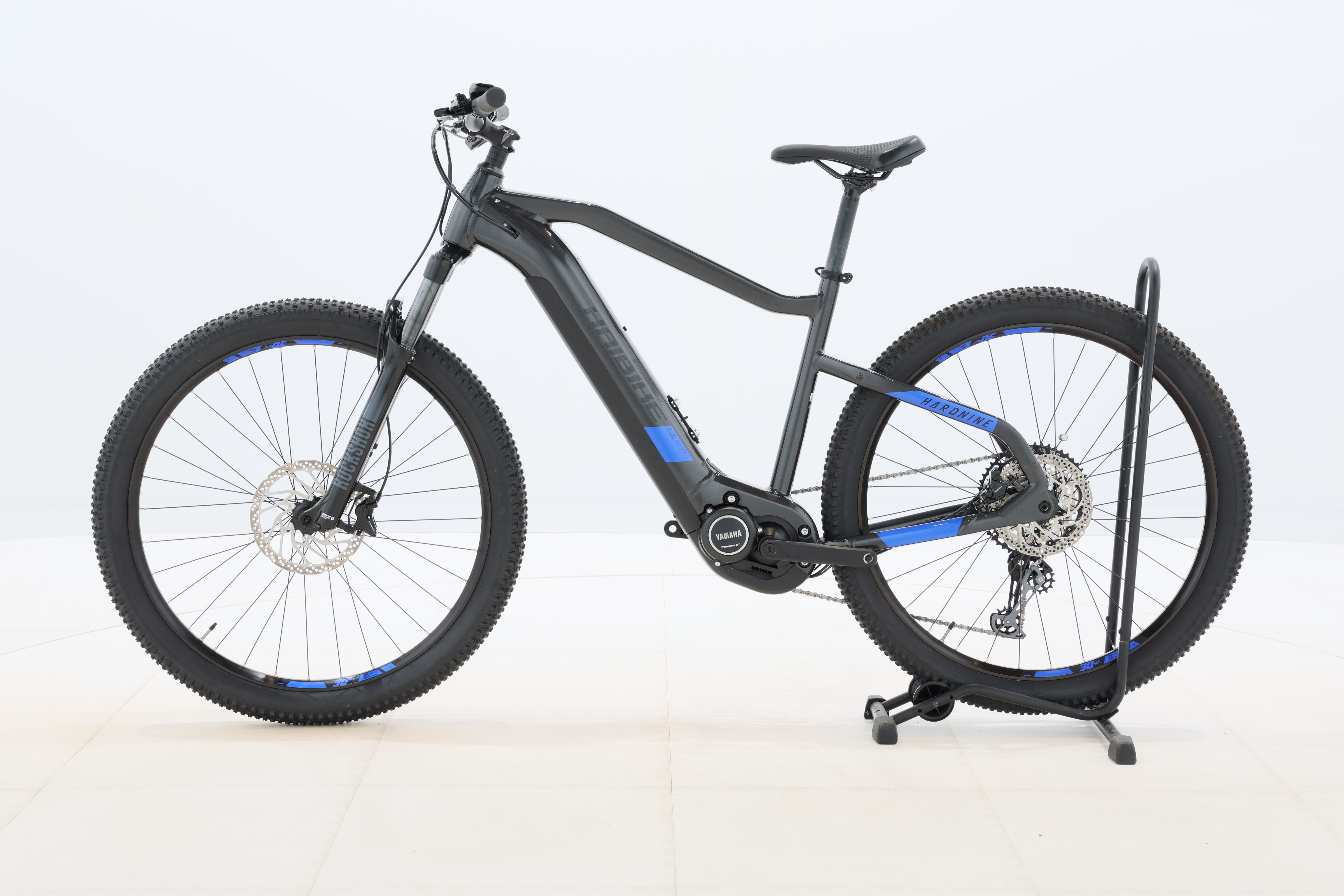 9bc2112a-3fe0-444e-8cd8-bff83731f691