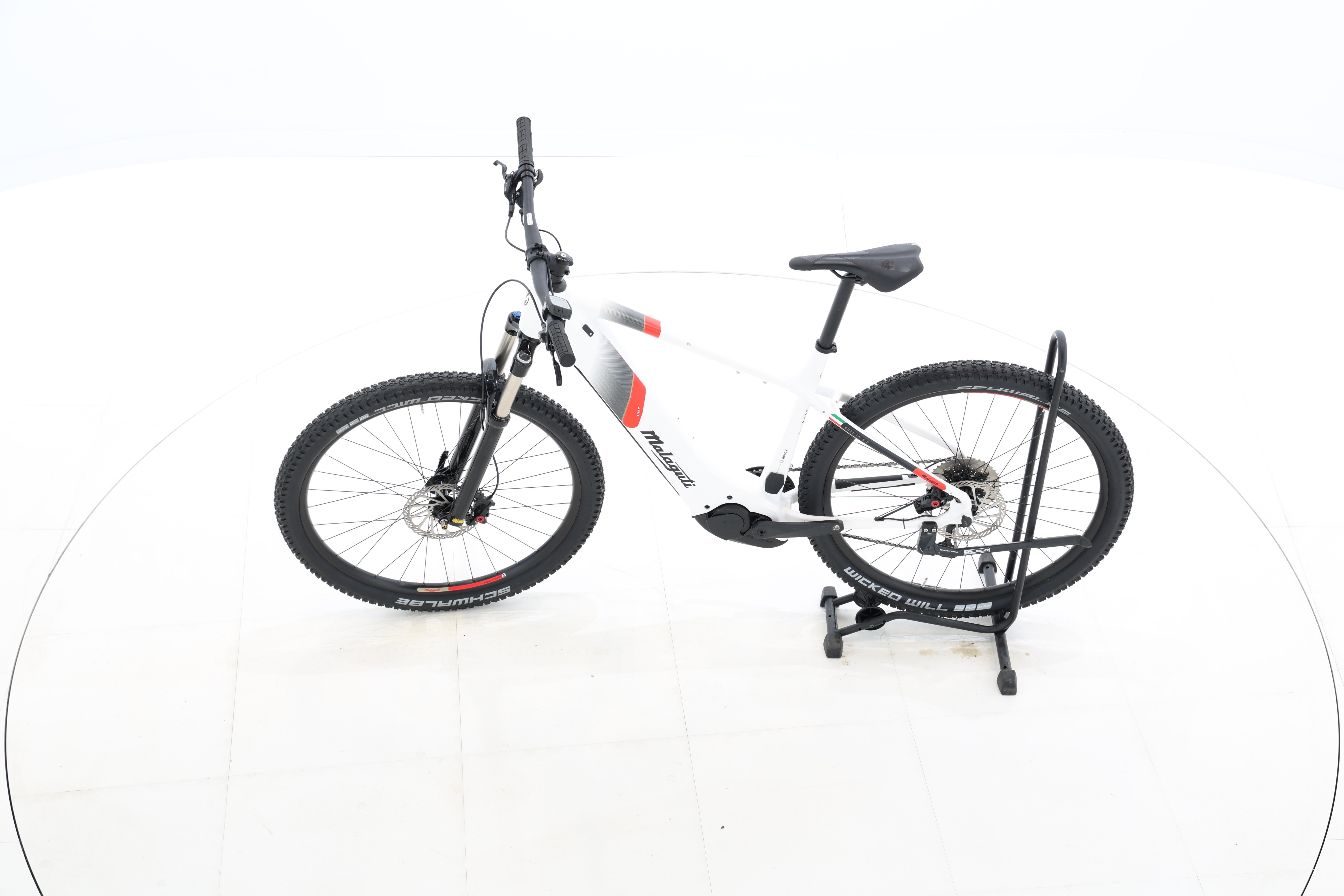 d162d83e-2226-4c5b-913d-87cda3b881c9