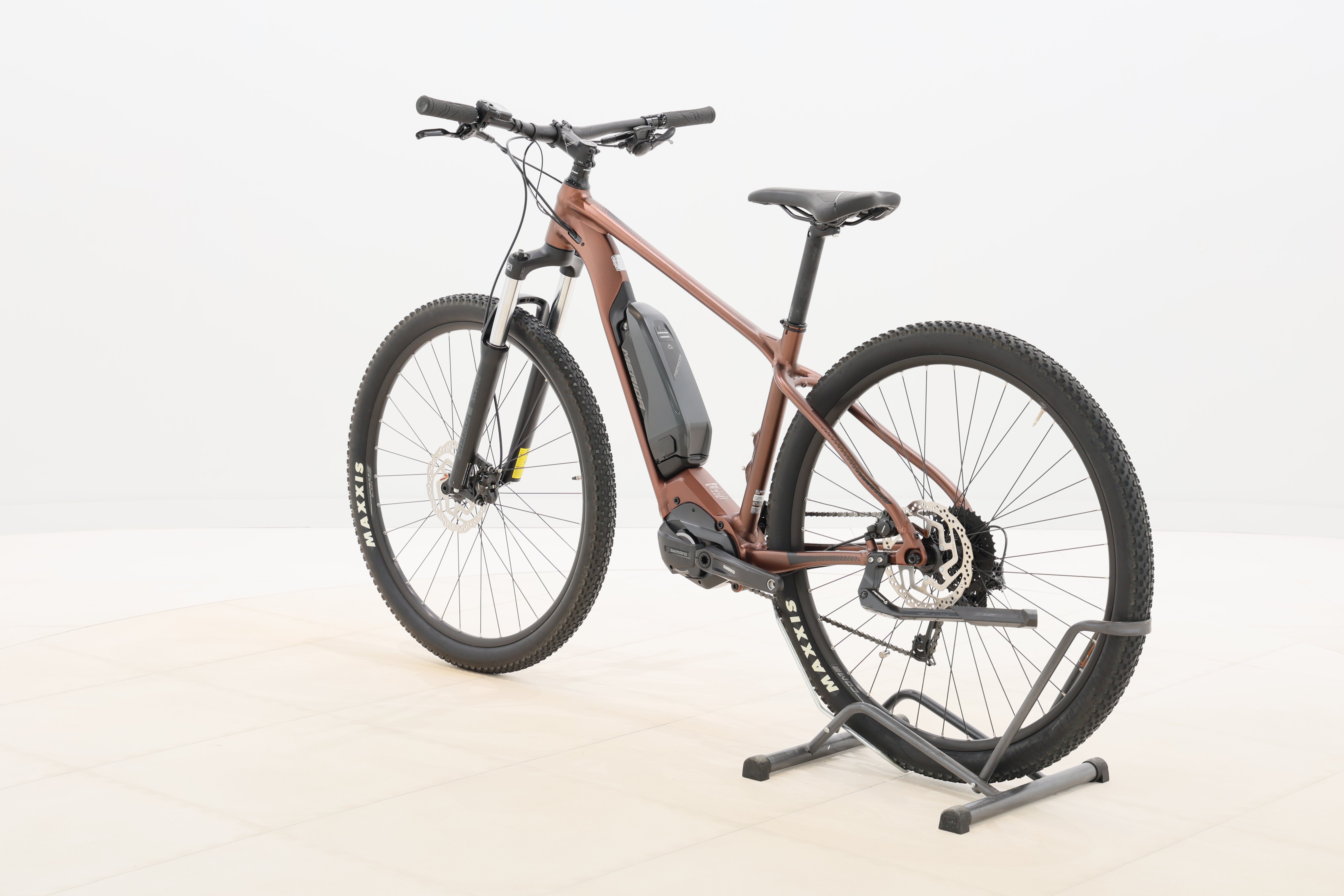 c53034f3-e170-459a-b5a6-5bea5189b1ab