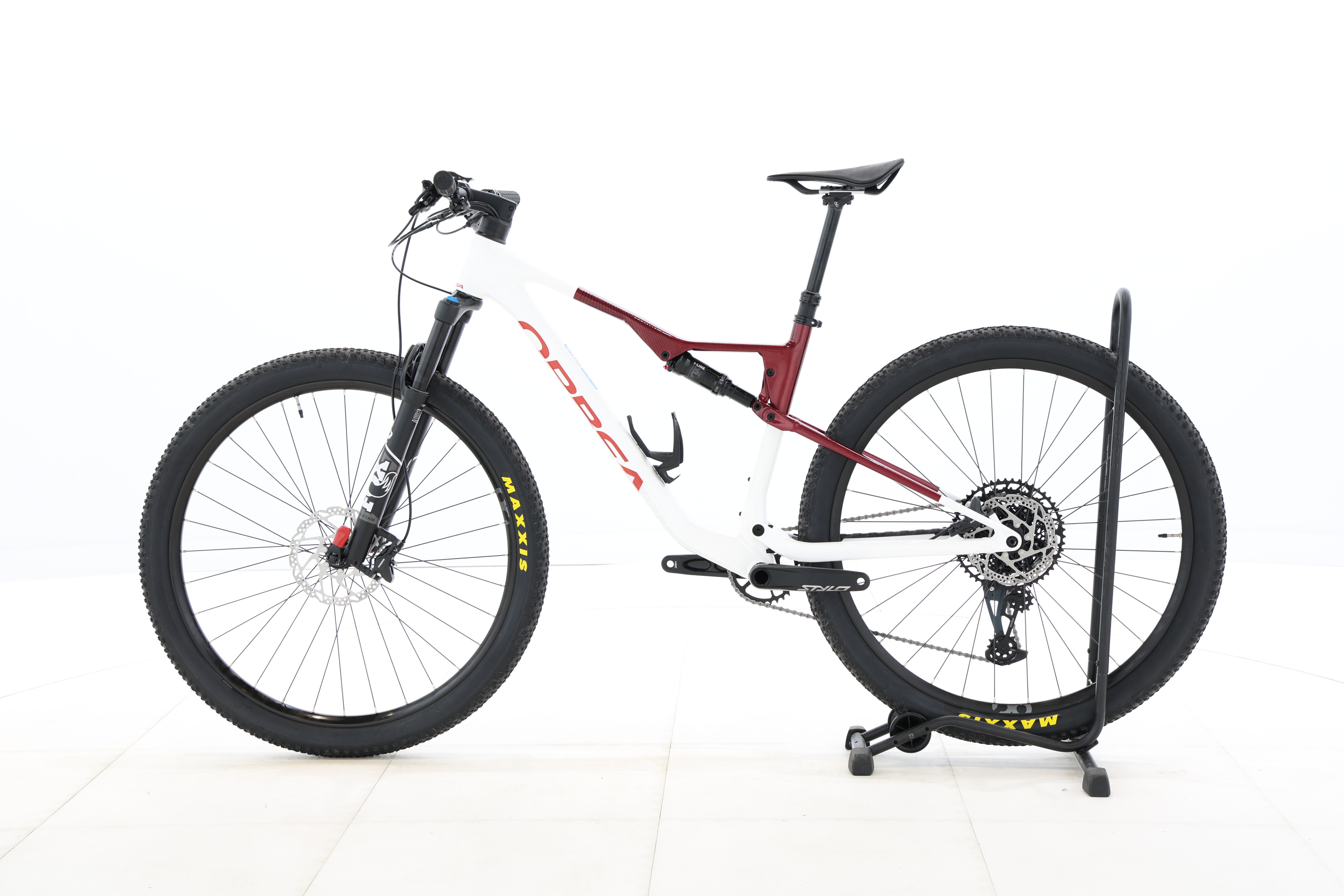 0d4fa573-85d7-4a10-a360-957b99b1fd9a