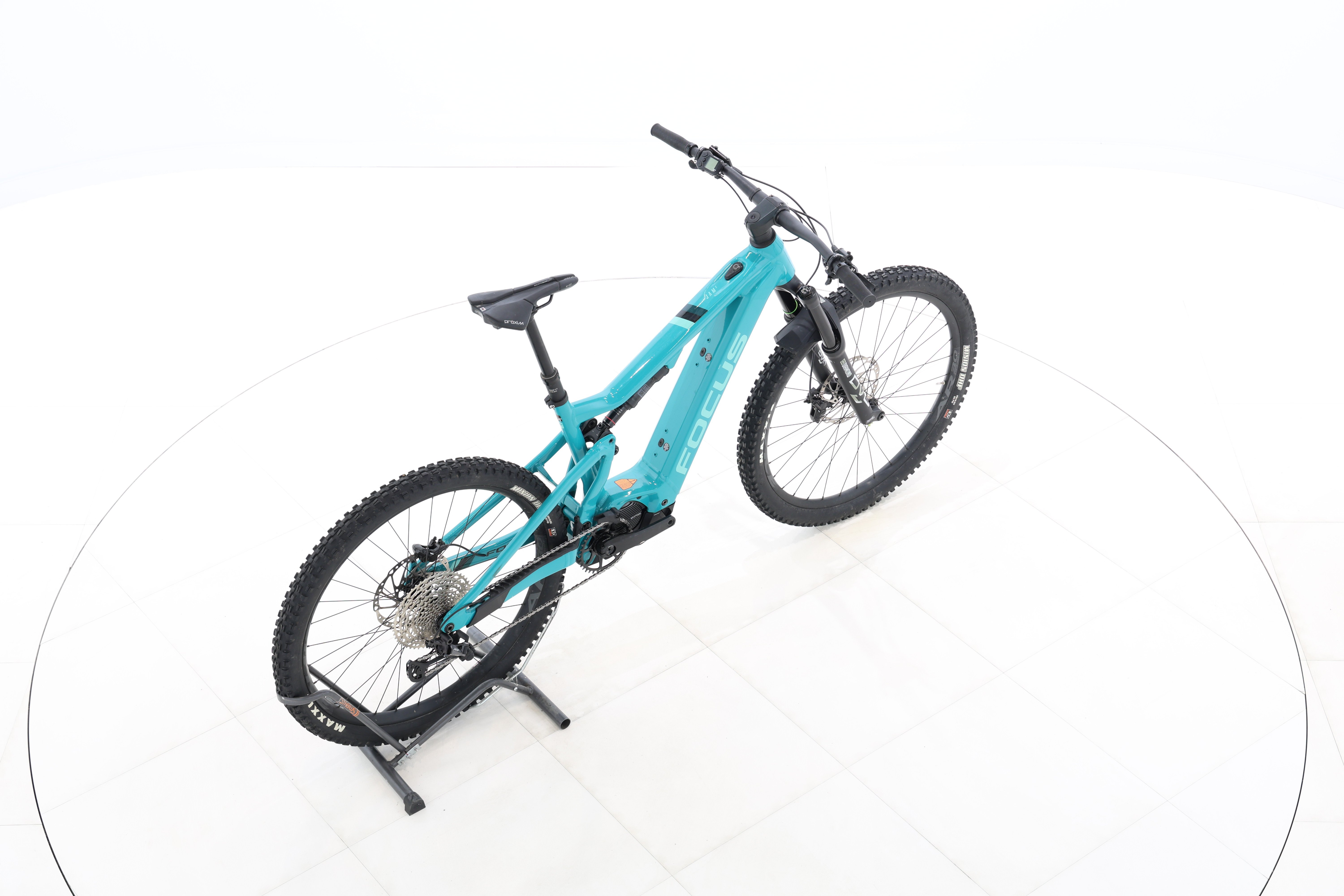 b0b97835-f992-4230-a48b-16f47c806427