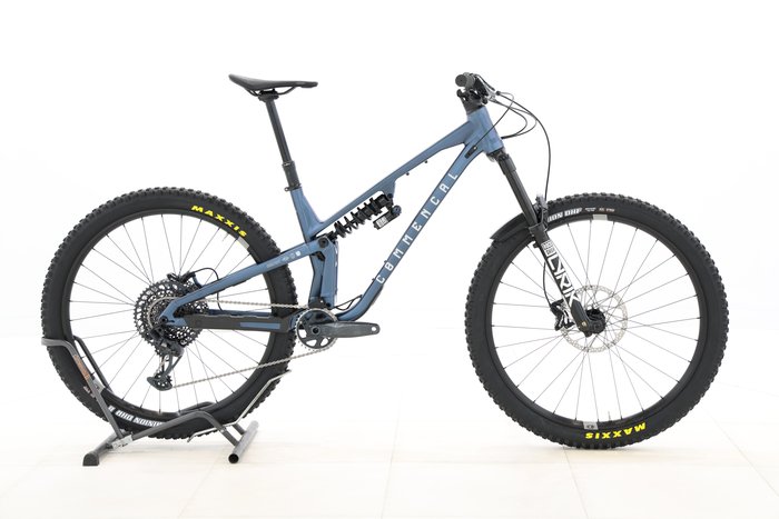 Commencal META V5 RACE 2023