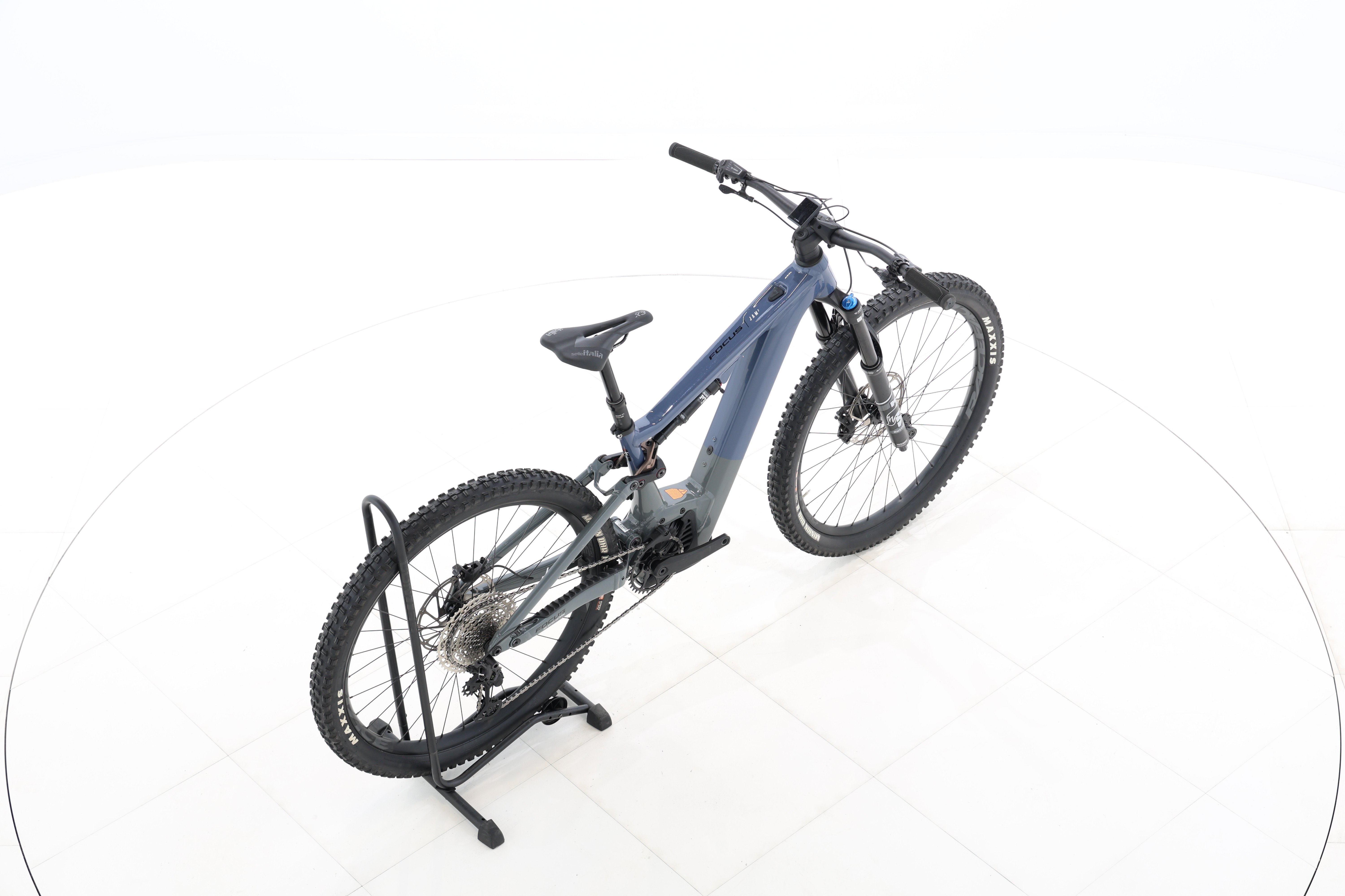 921adc8a-2d3d-4c35-af86-ba055613ef92