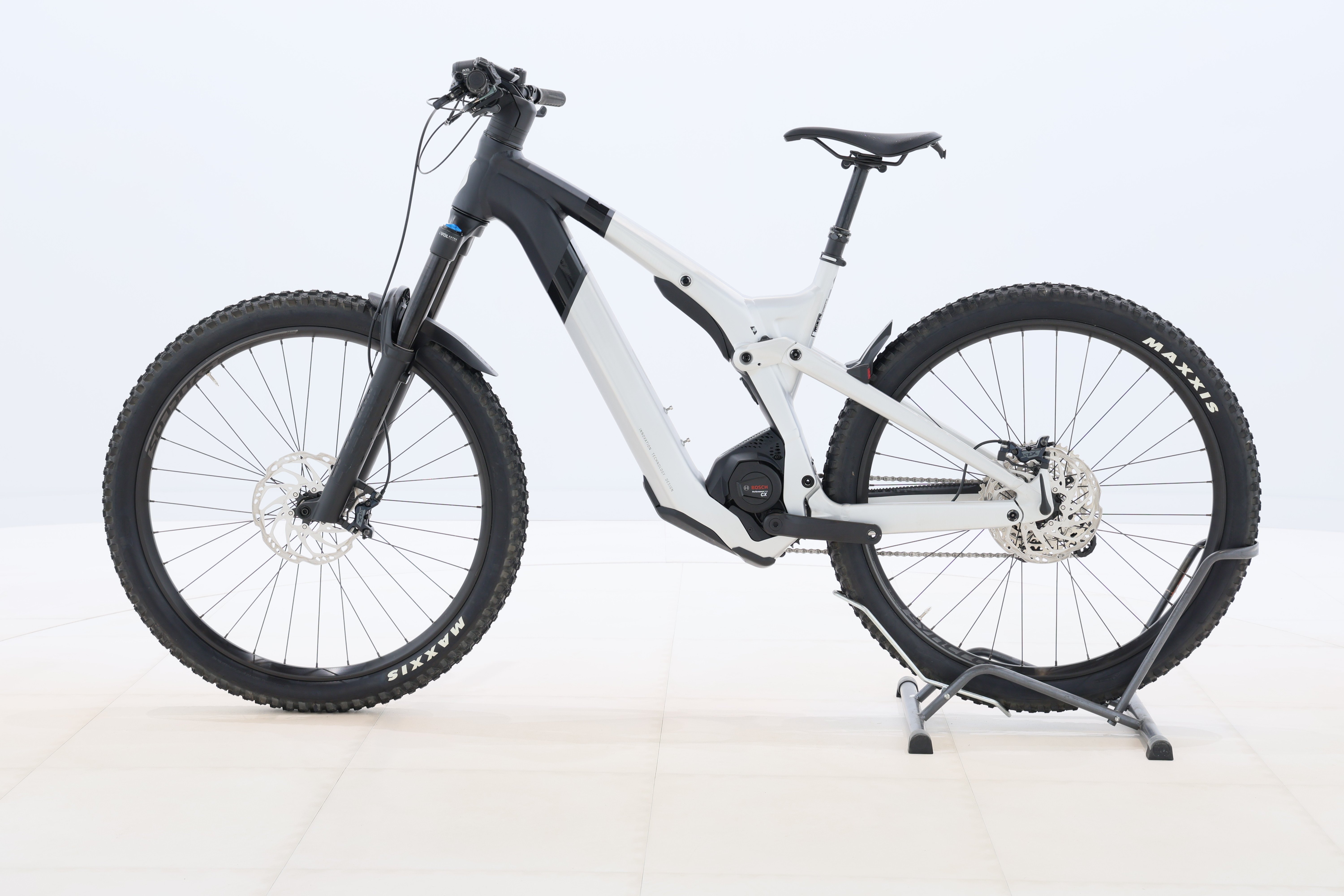 a2e58c0a-8832-4bda-8c1c-ef7edf3ca8f4