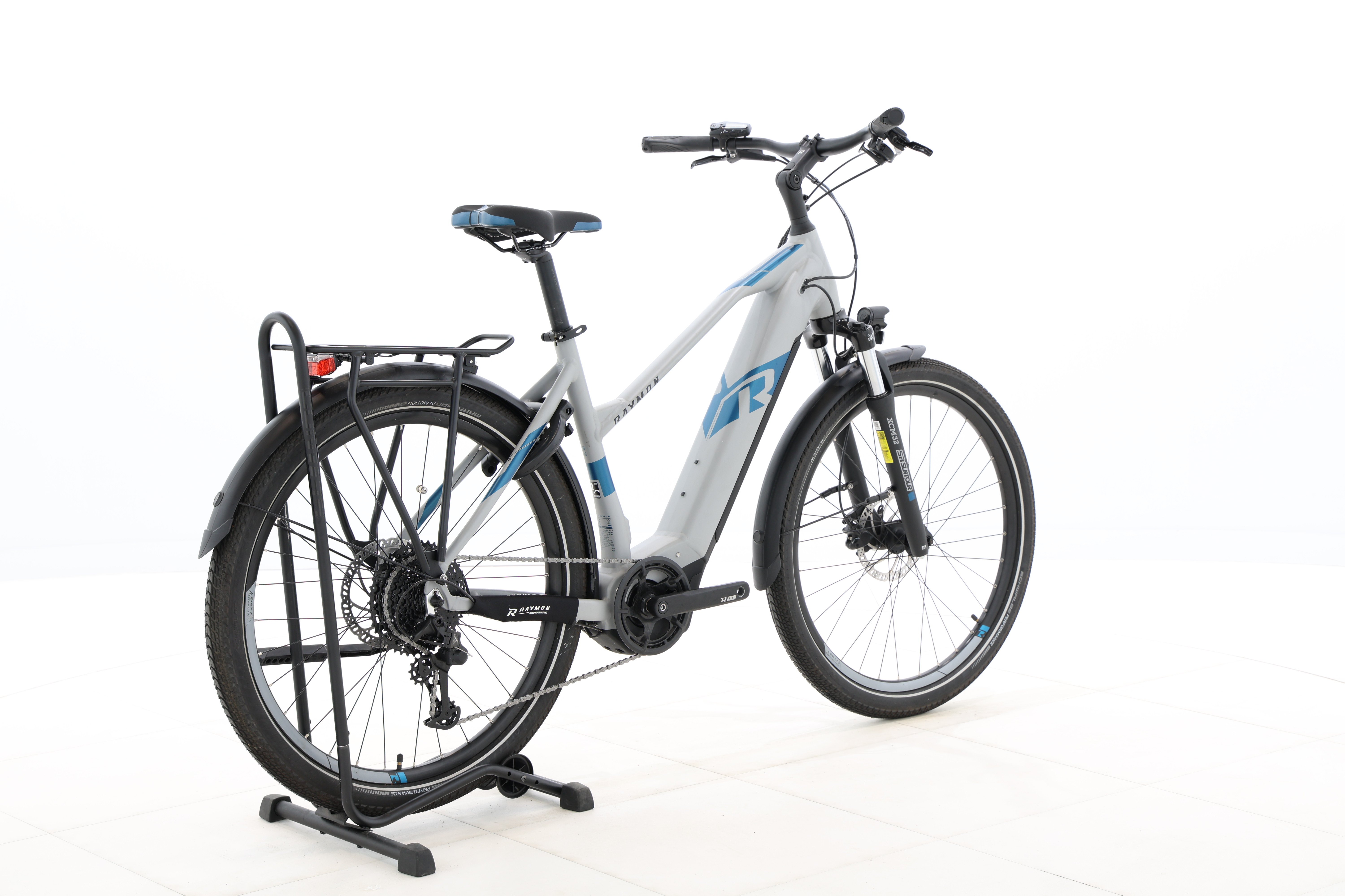 b1af85a9-6846-404c-bf66-f959249687f0