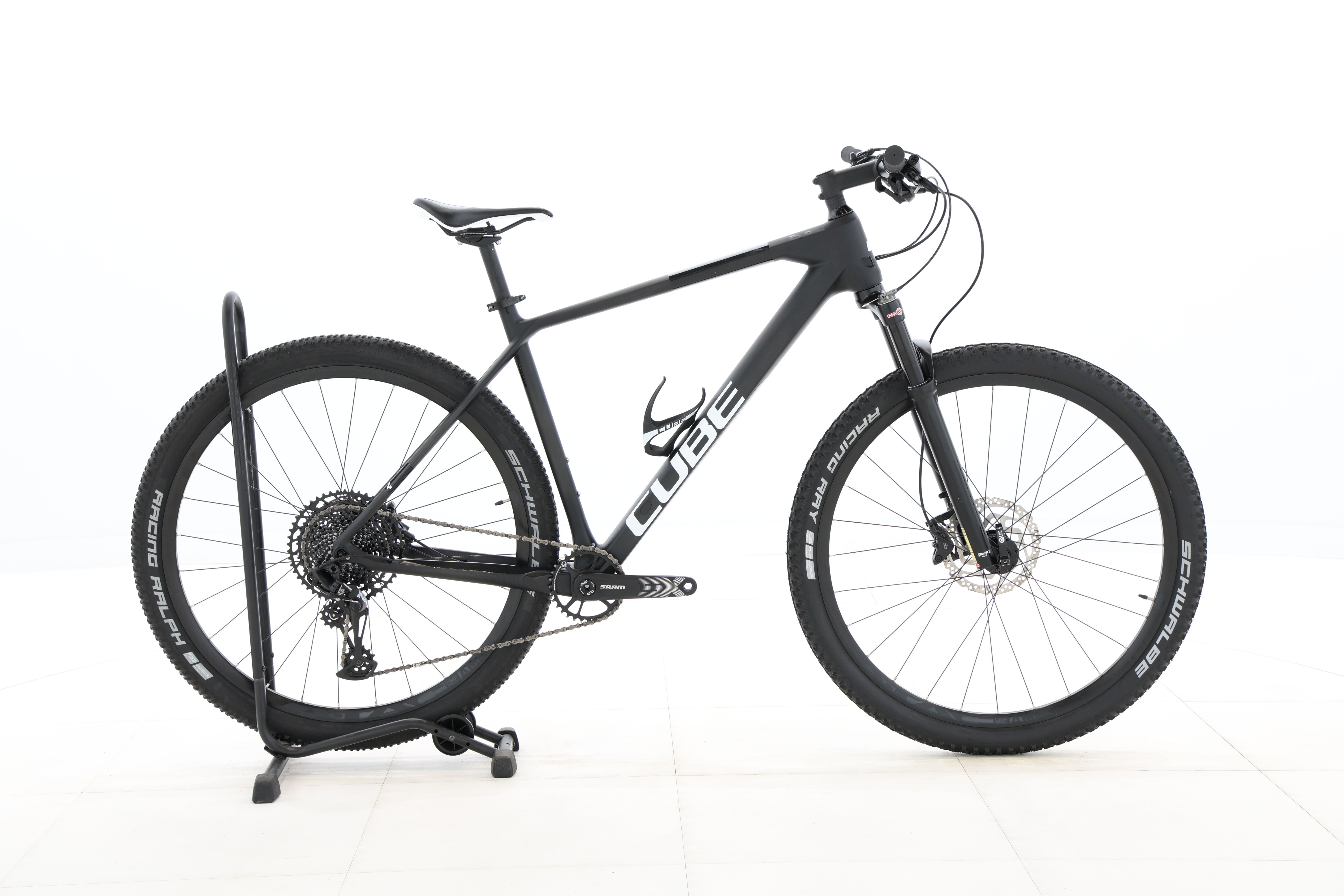 f27e19f4-ca6b-4b5e-b429-d7aa95551296