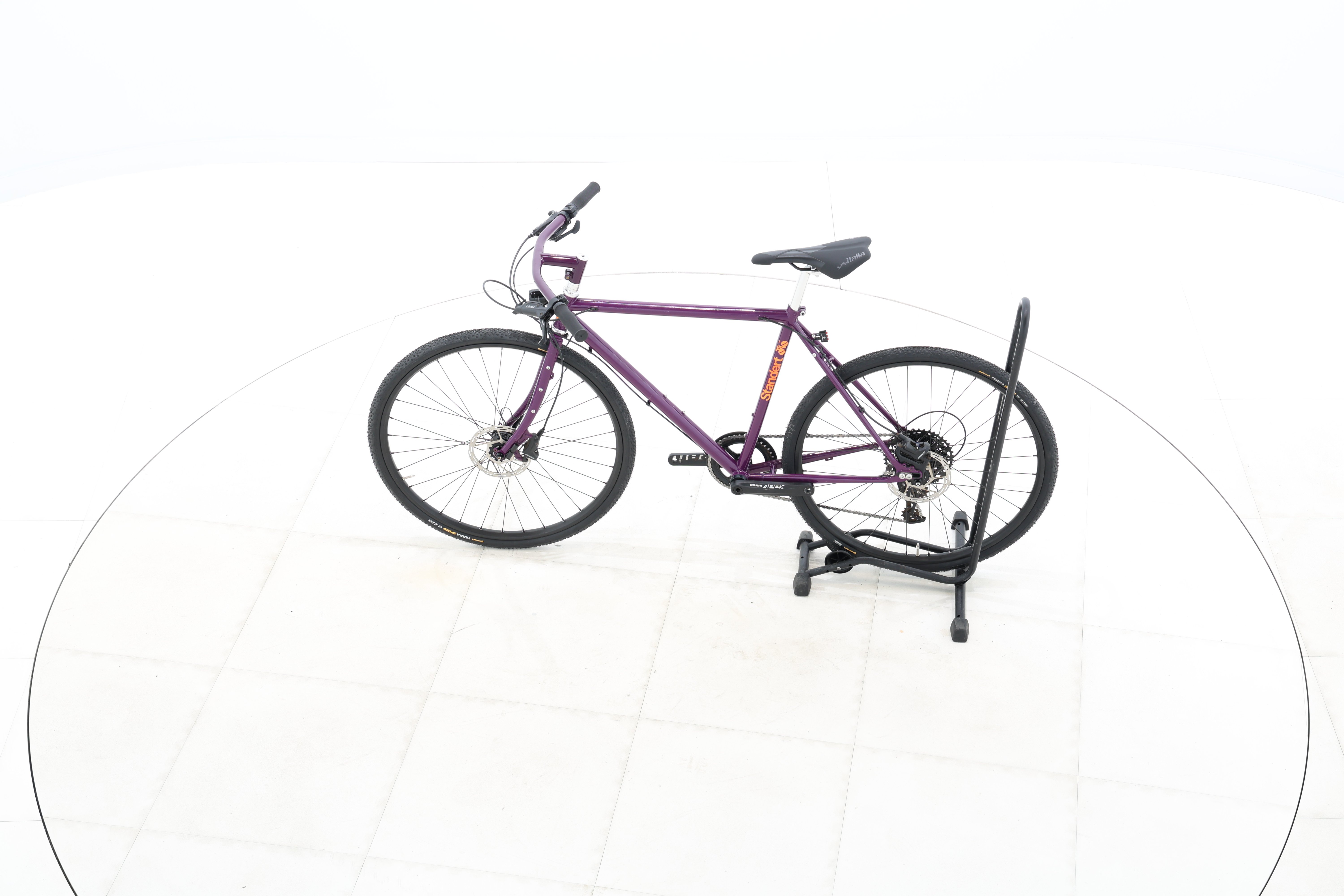 cd4c83bc-7736-49dc-81b1-7e163d3373ec