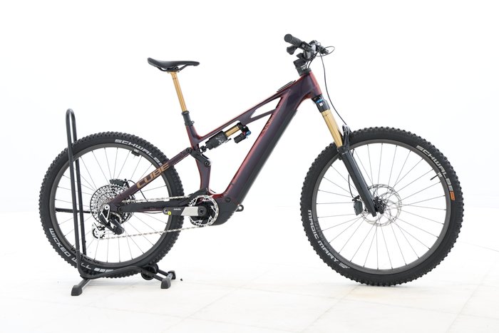 Cube STEREO HYBRID 140 HPC SLT 750 2025