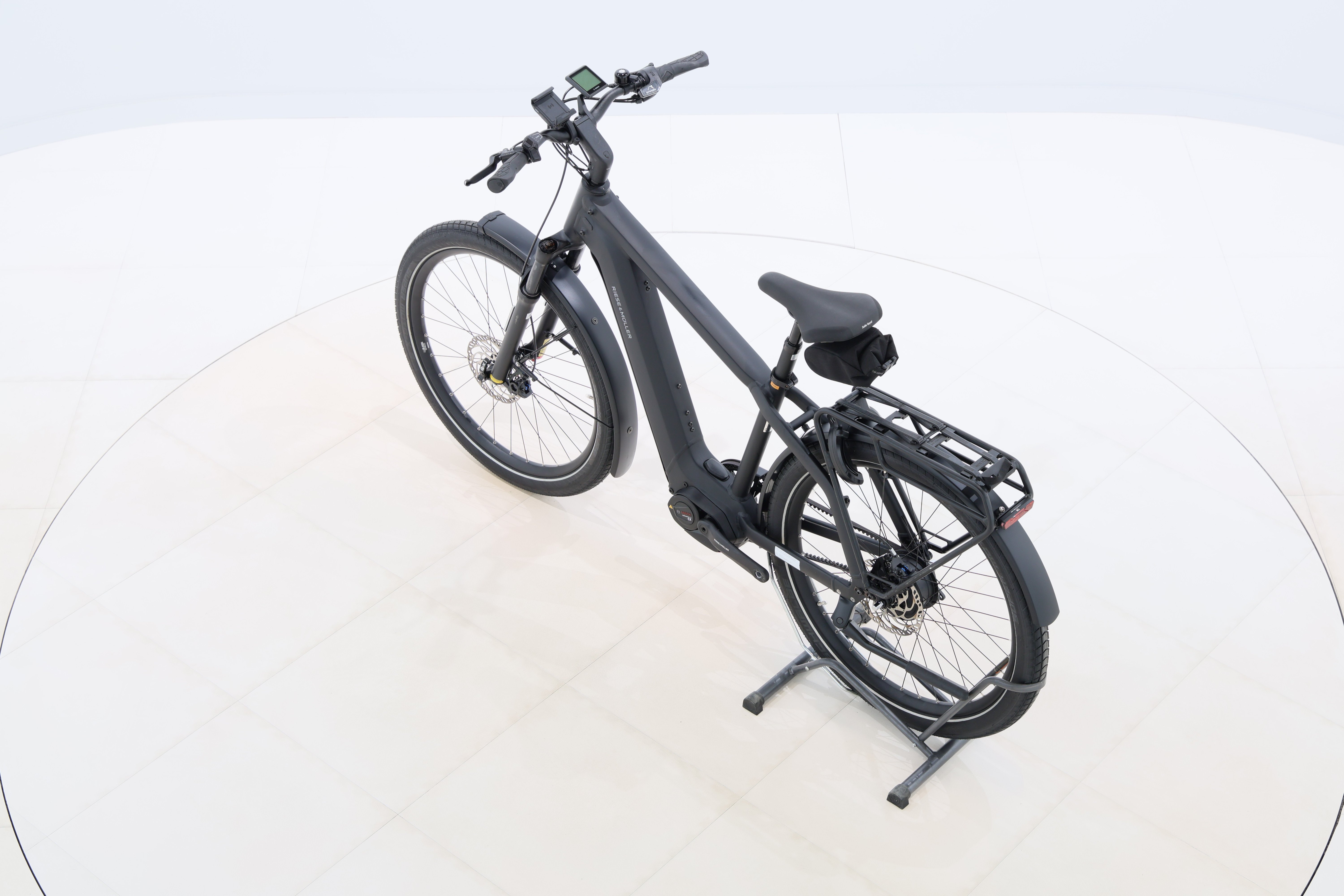 bf438ba8-2459-4fed-a7ef-457c88fabec9