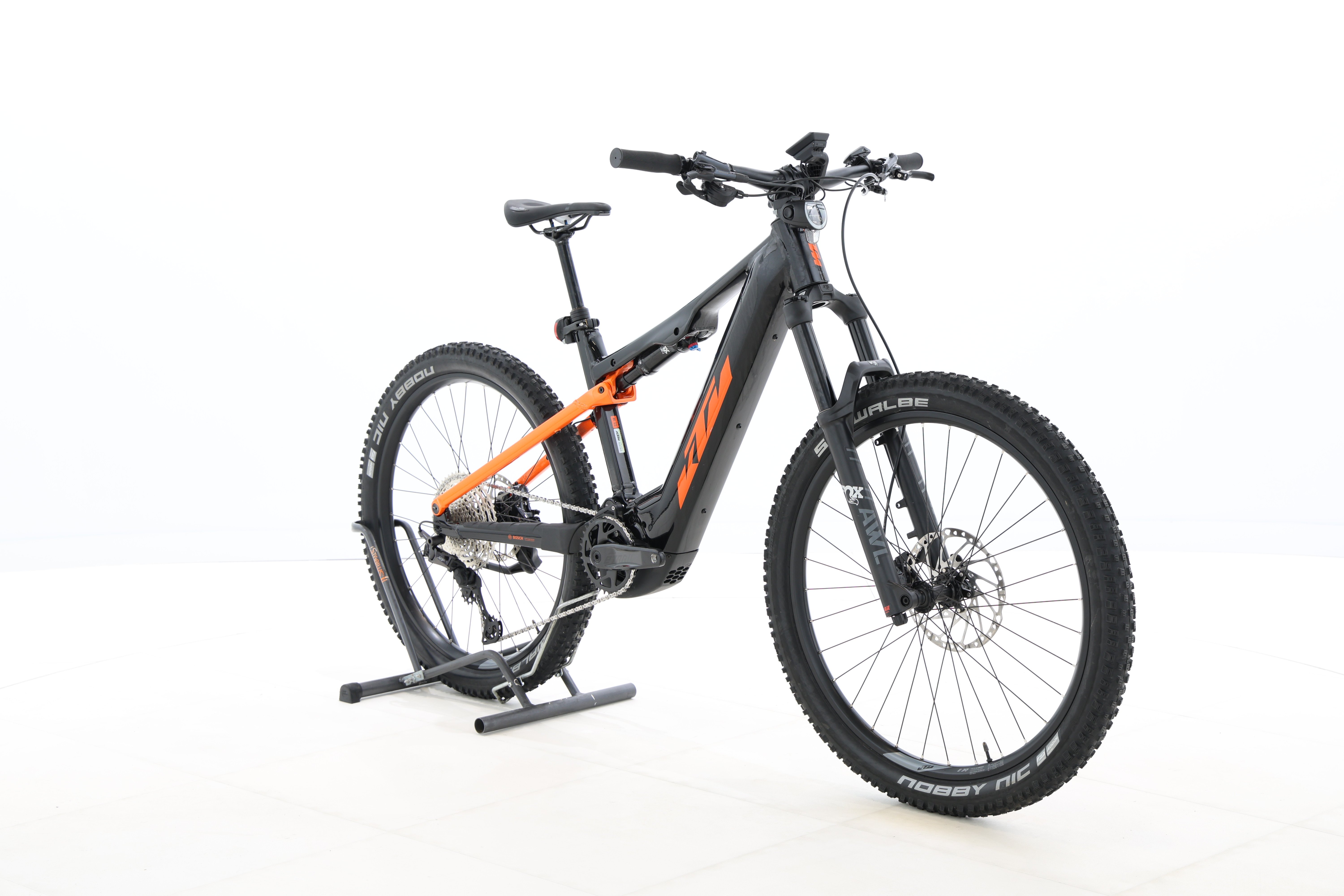 1f58d1b1-984b-42fc-bf1f-5617f57a6a74