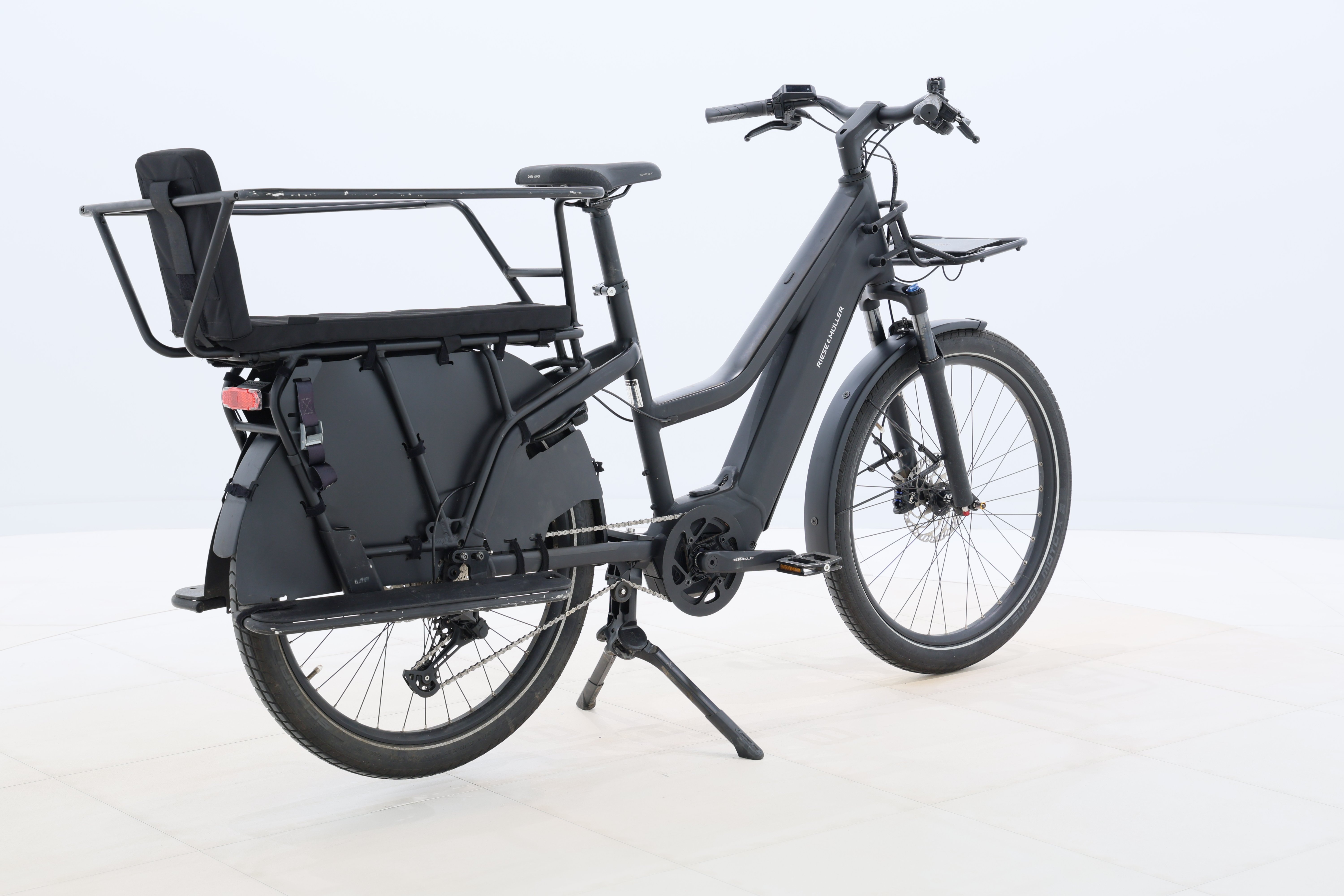 c67aa639-b965-4866-a8c1-35ffd6332072