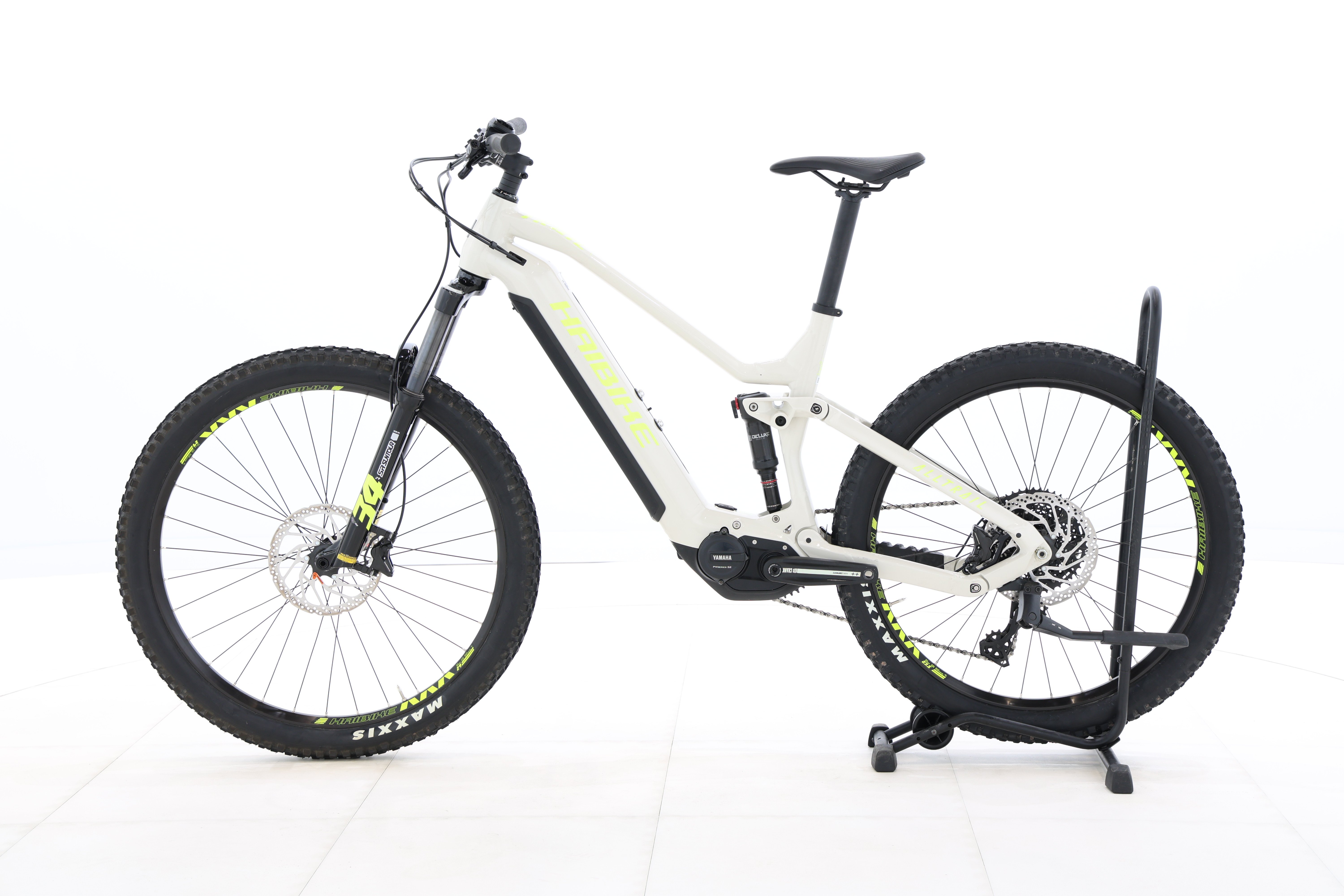 828b0a45-df28-41d3-8ead-7d617dc11d57