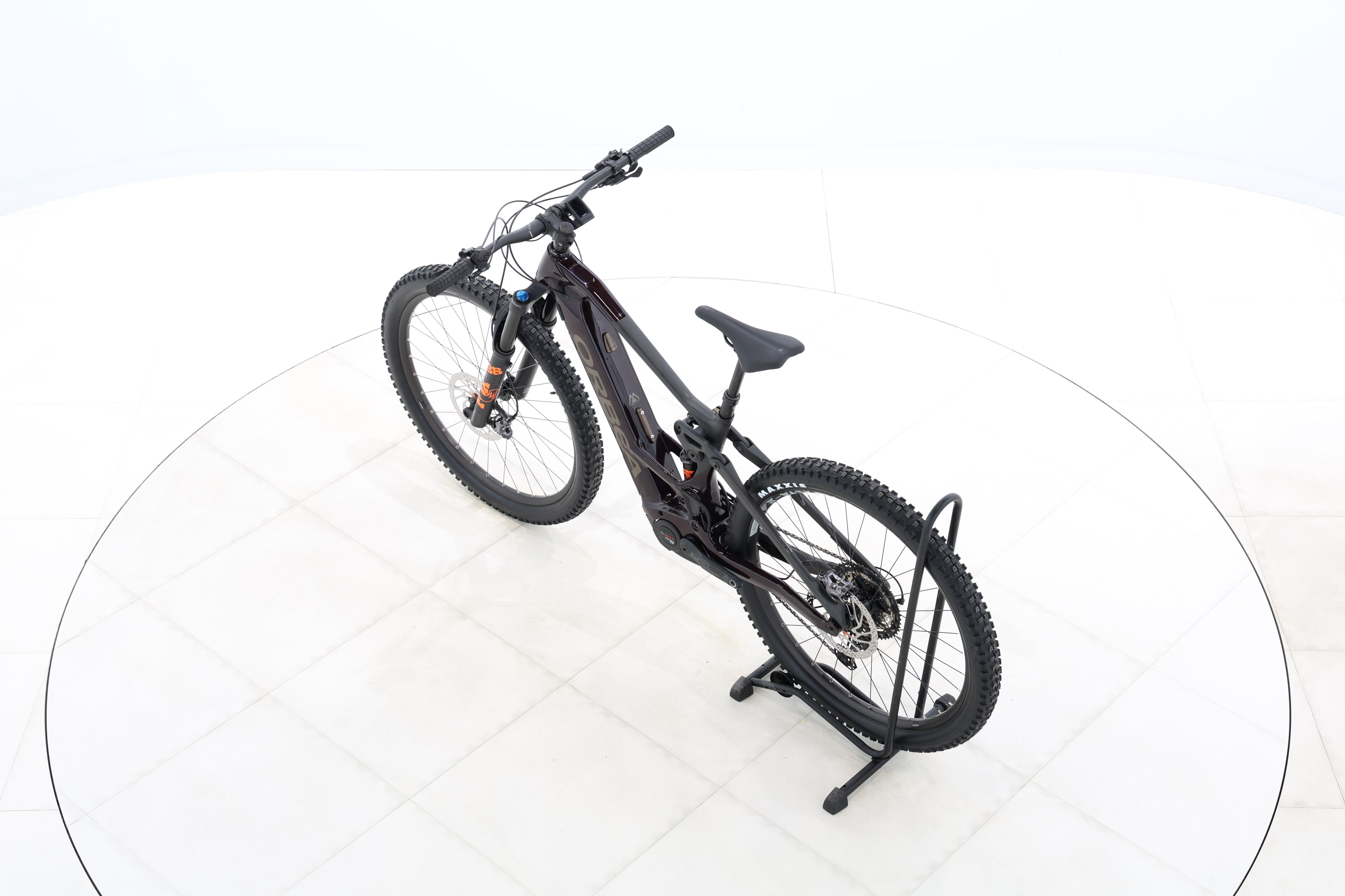 d02ca138-9b56-4e5c-a4ee-abd95f5c902b