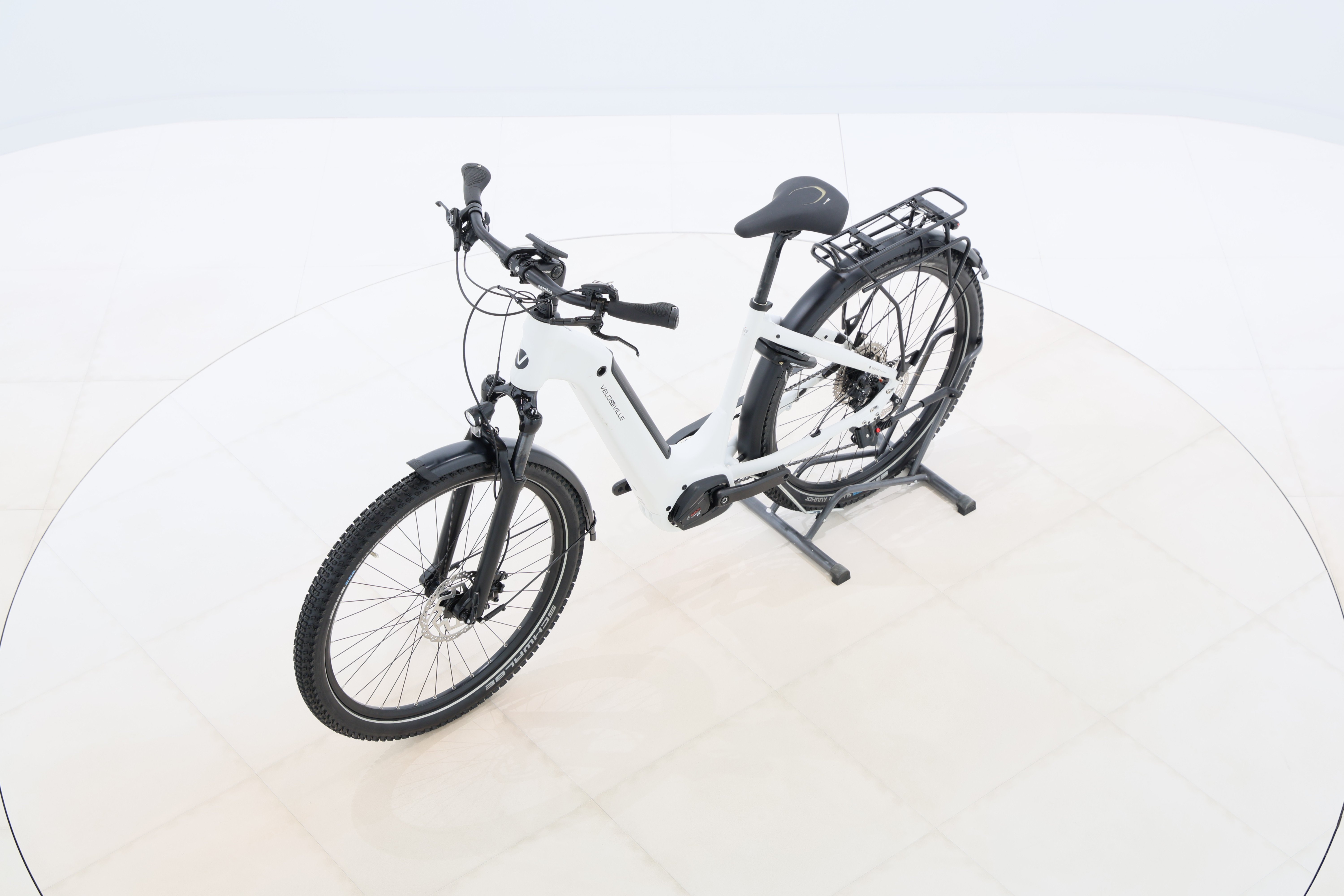 a096881b-3dc5-44e4-9a47-db69e92018e1