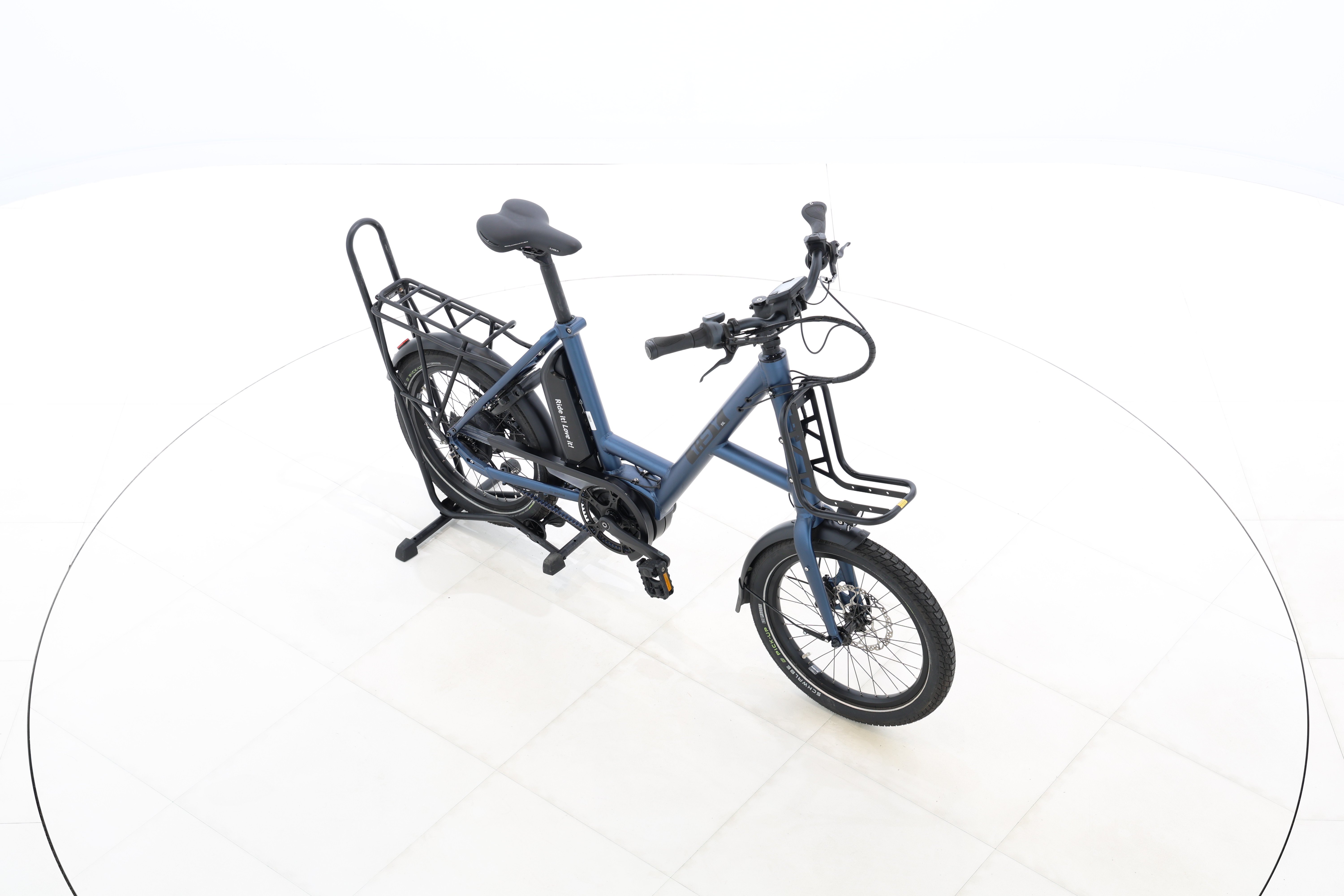 f462613b-3e6b-49c0-b6b8-57d5f2786598