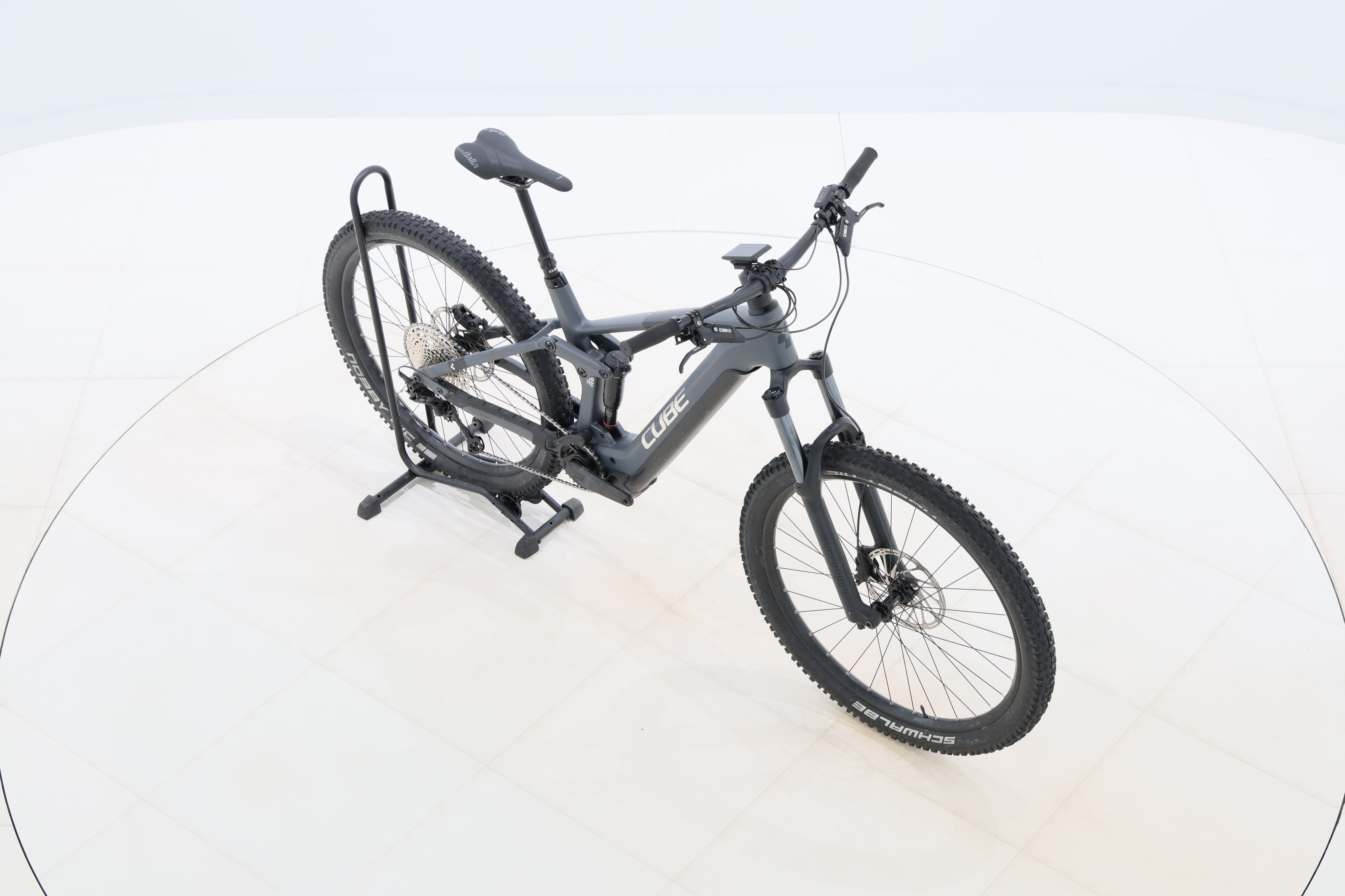 dbeb8a7d-225a-4ce7-bafe-75a12fd7c95b