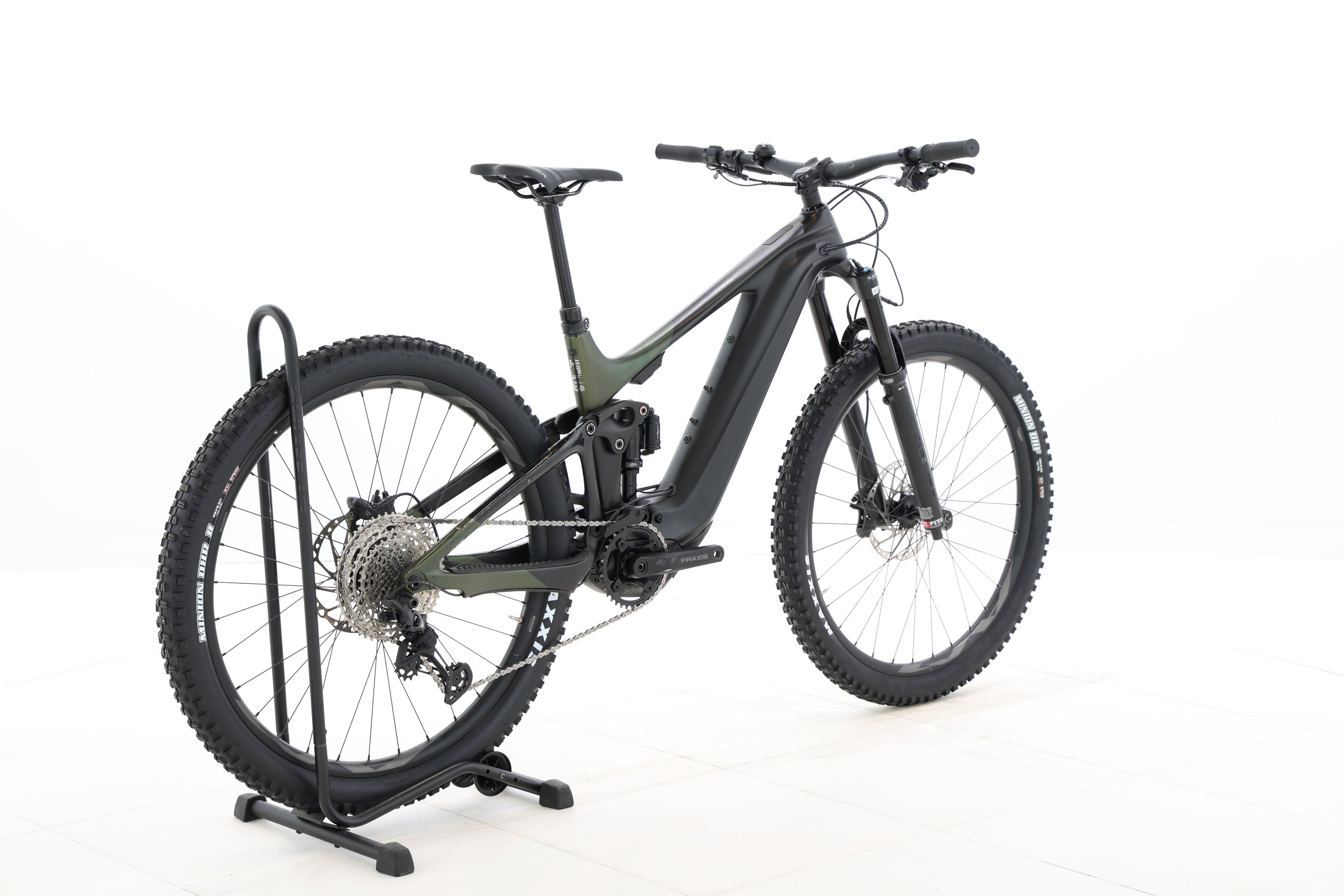 ad14fdb4-4b4c-4fd6-8cca-cb5b6d79319b