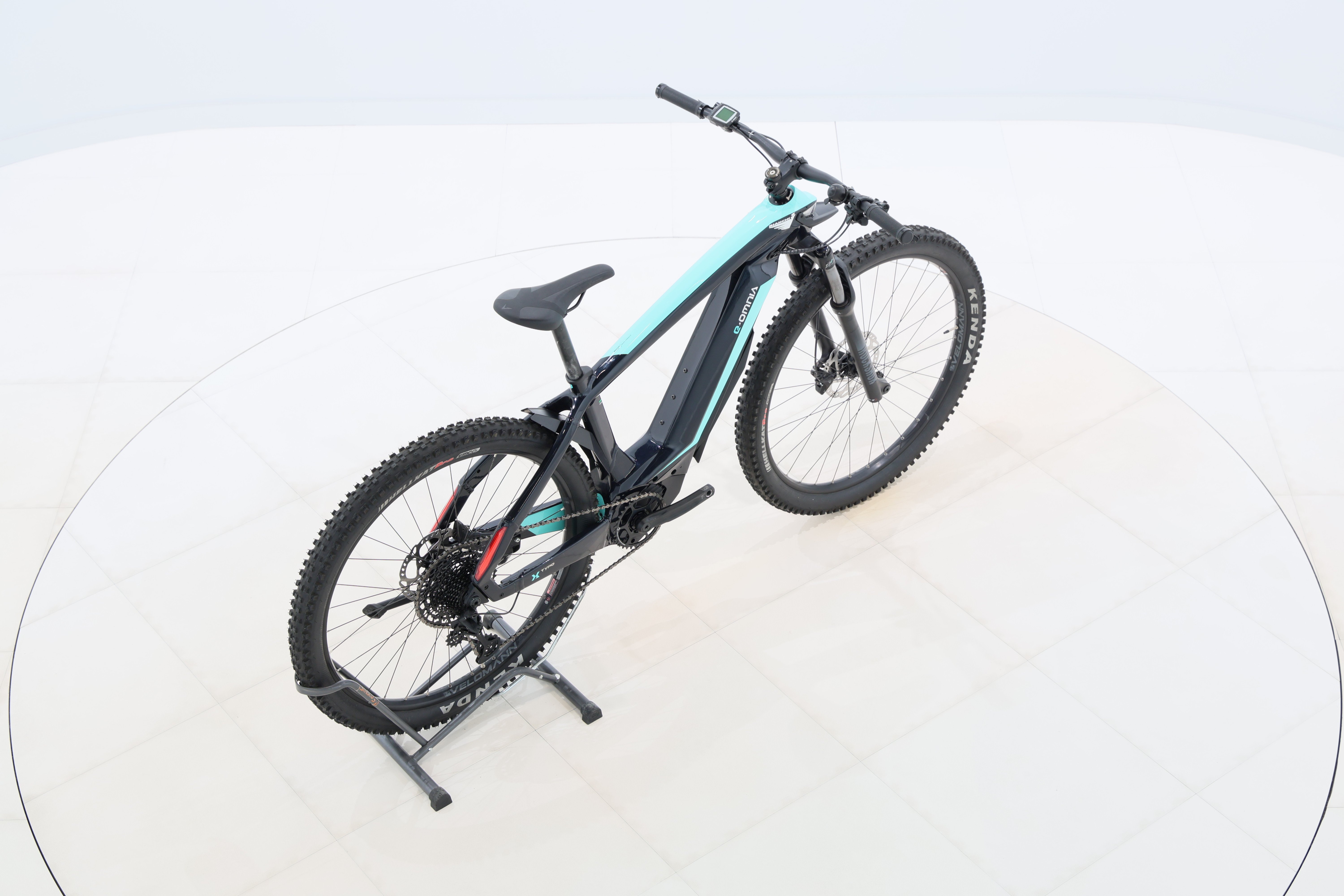 ec1372a4-cdd5-4b36-91f5-92b0e84f29cf