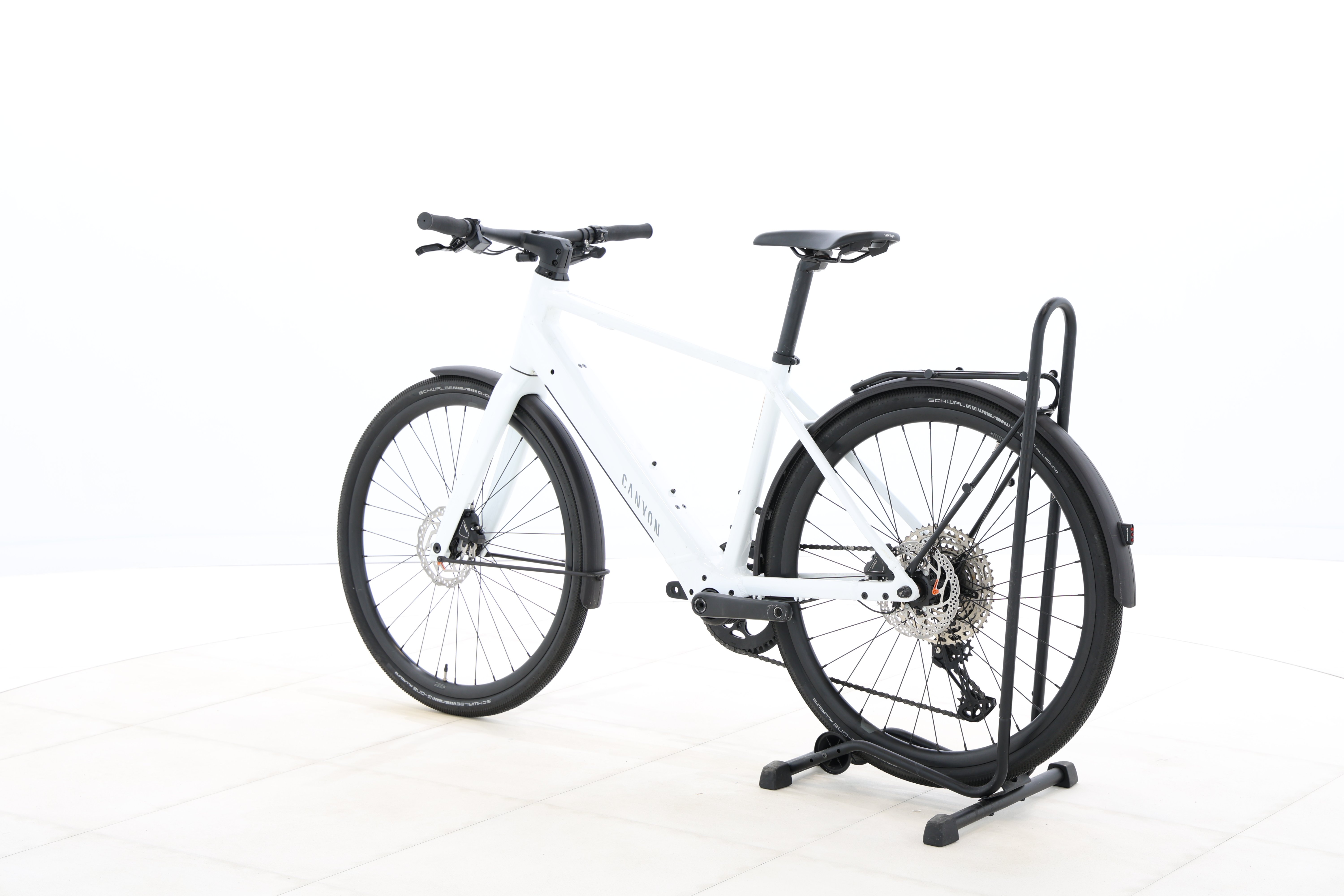 5b64d073-aead-43e9-b287-33fb5c9087c2