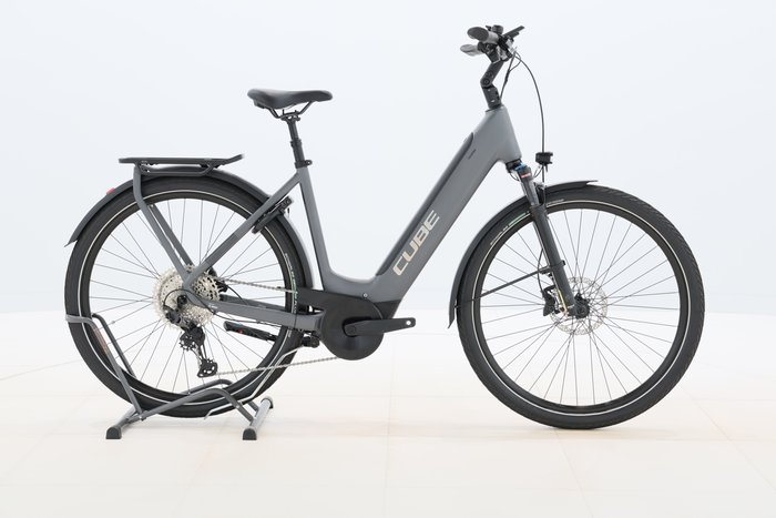 Cube TOURING HYBRID EXC 625 2023