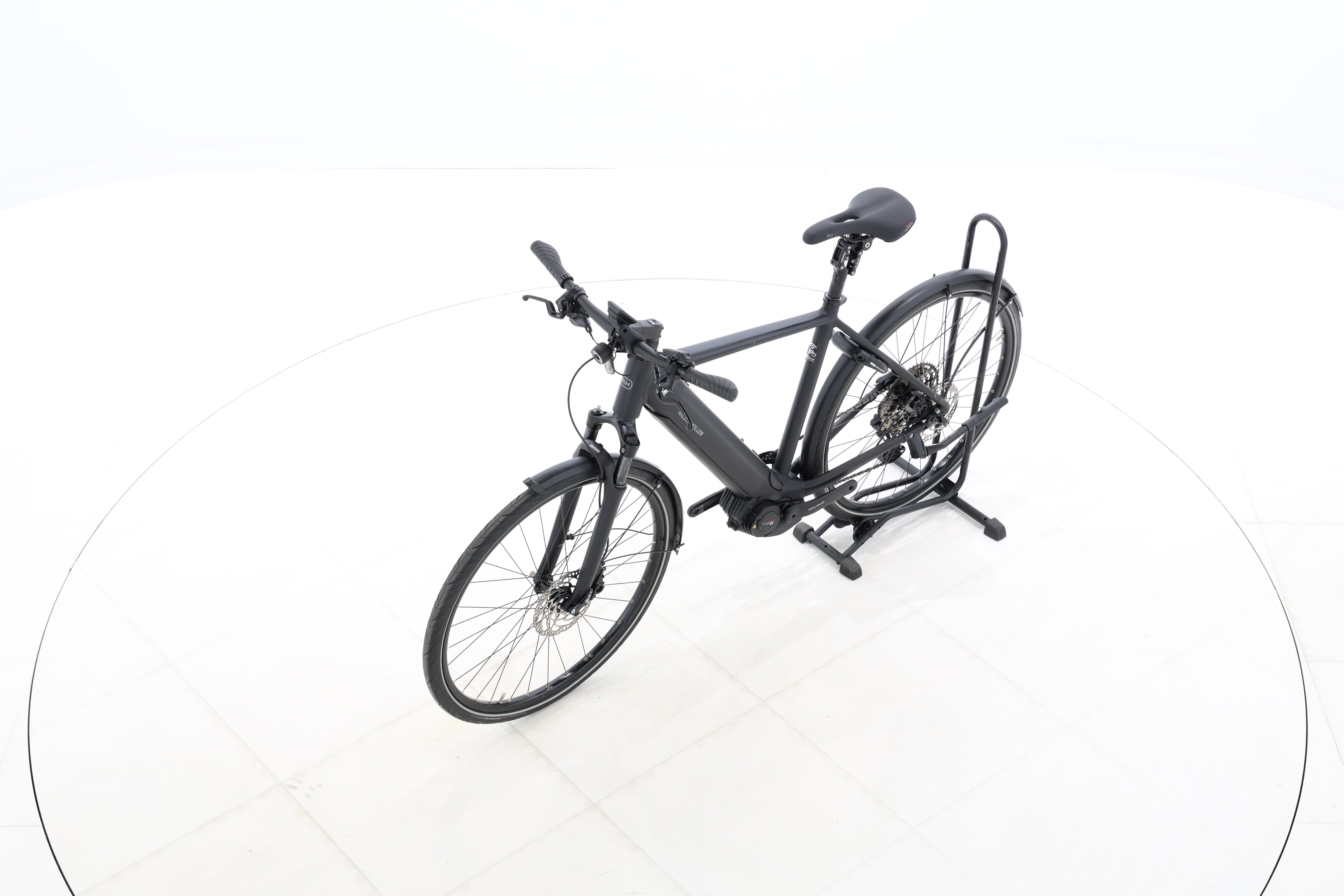 a6959b3b-692f-42ec-8d93-a8539eafd3e8