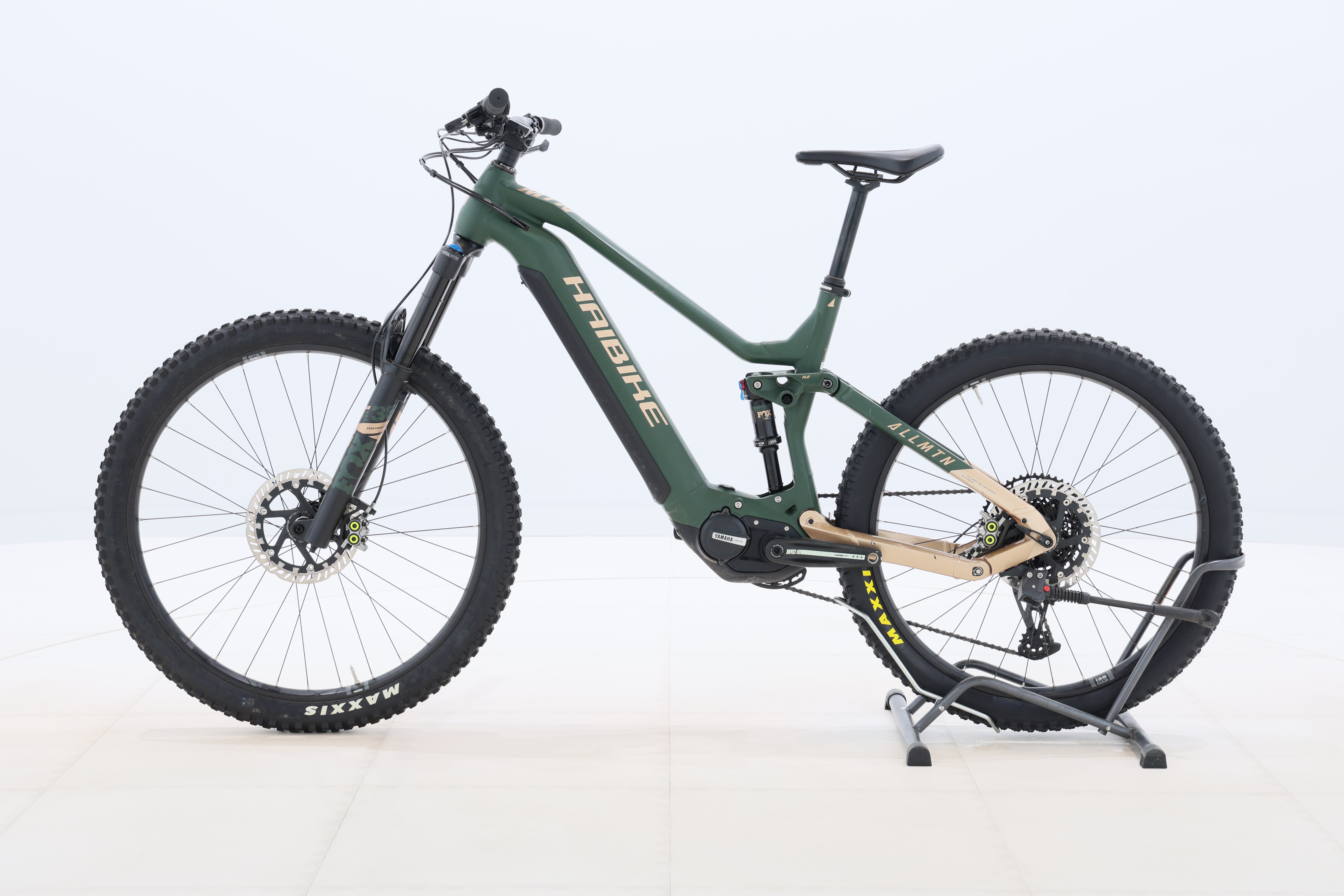 4b67a1b1-1932-4554-b000-bc136ee6e23f