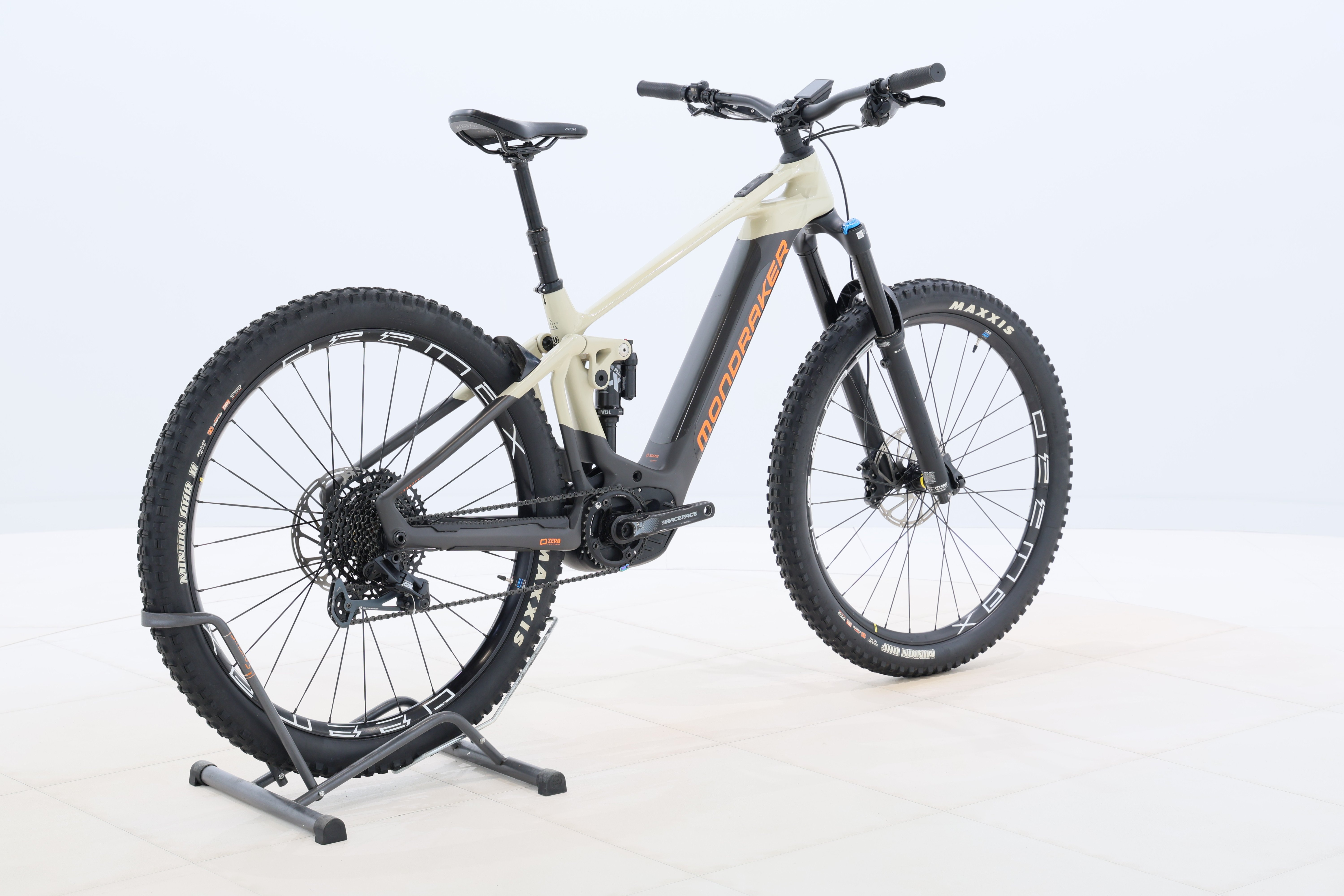 6297205f-ee65-4168-aebe-7d43e331072b