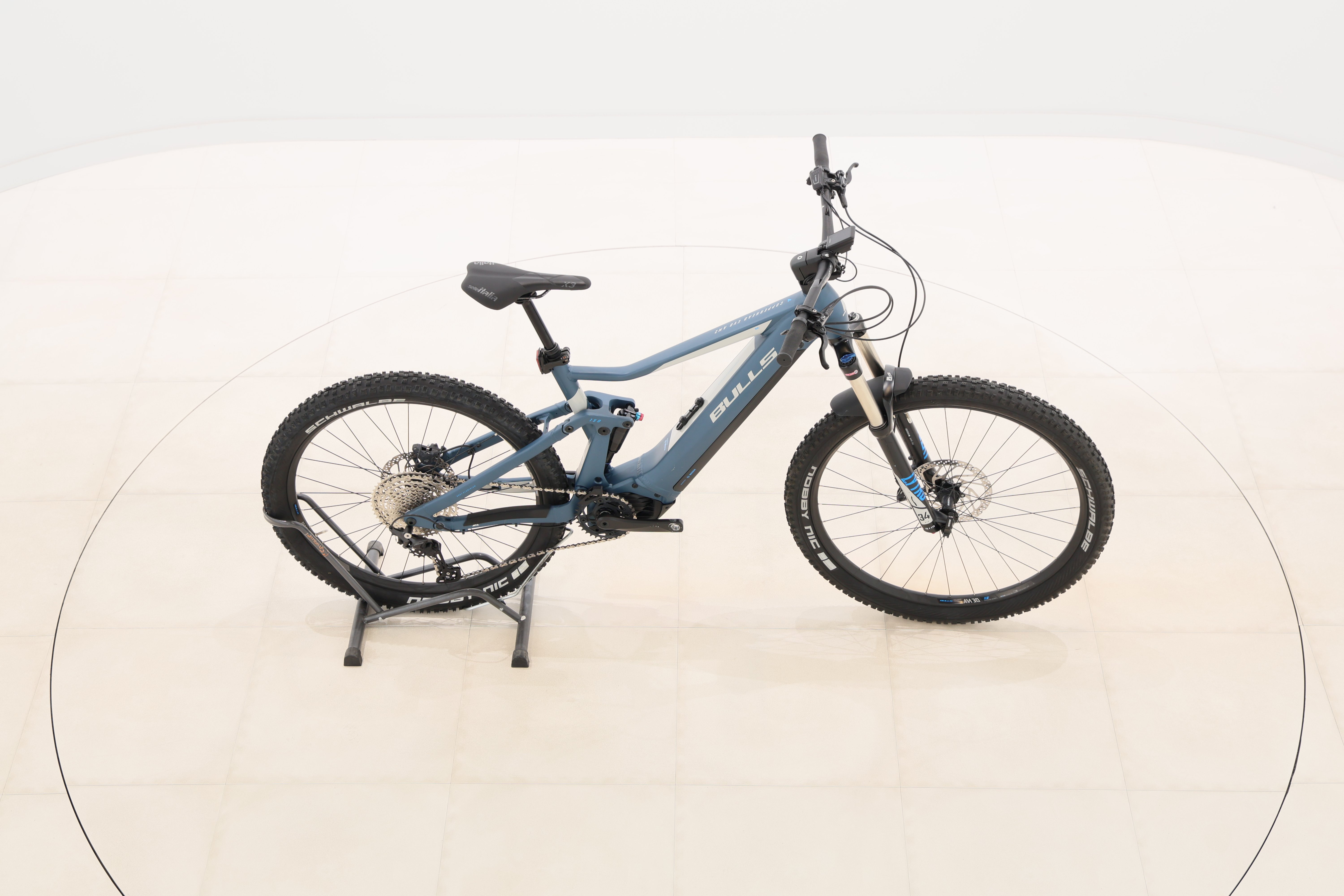 b20b3b40-2485-41b1-99c4-75fe7bf2d569