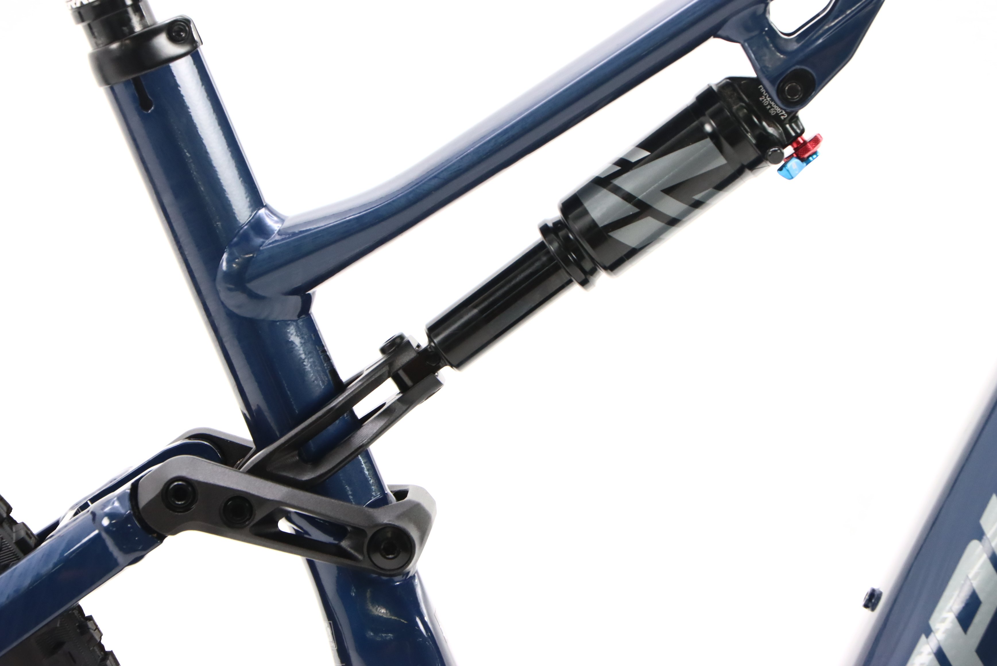 f1b5e625-161f-4f0a-ace6-f3786fead3e8